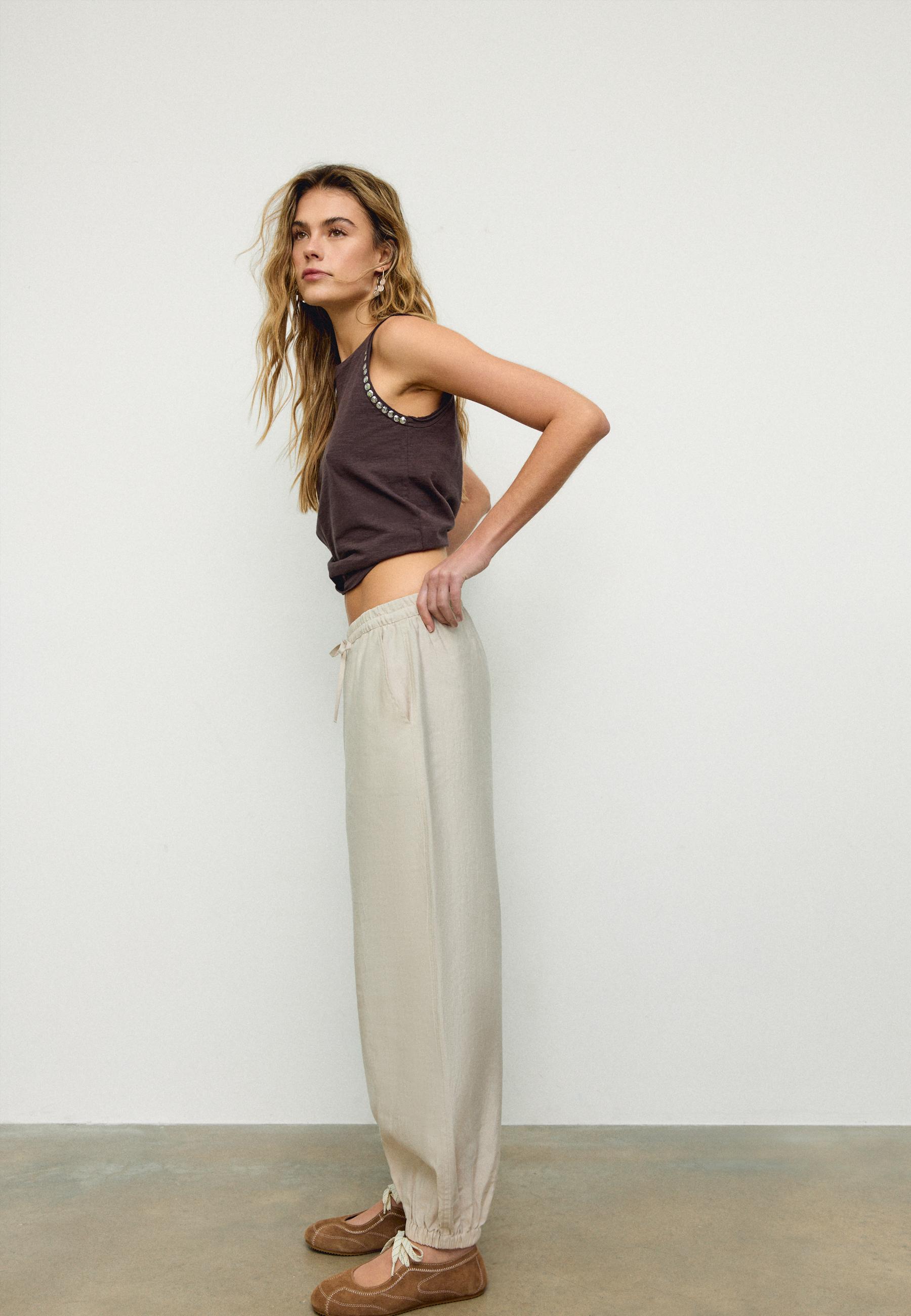 Lyocell sarouel trousers - Women's fashion | Stradivarius United