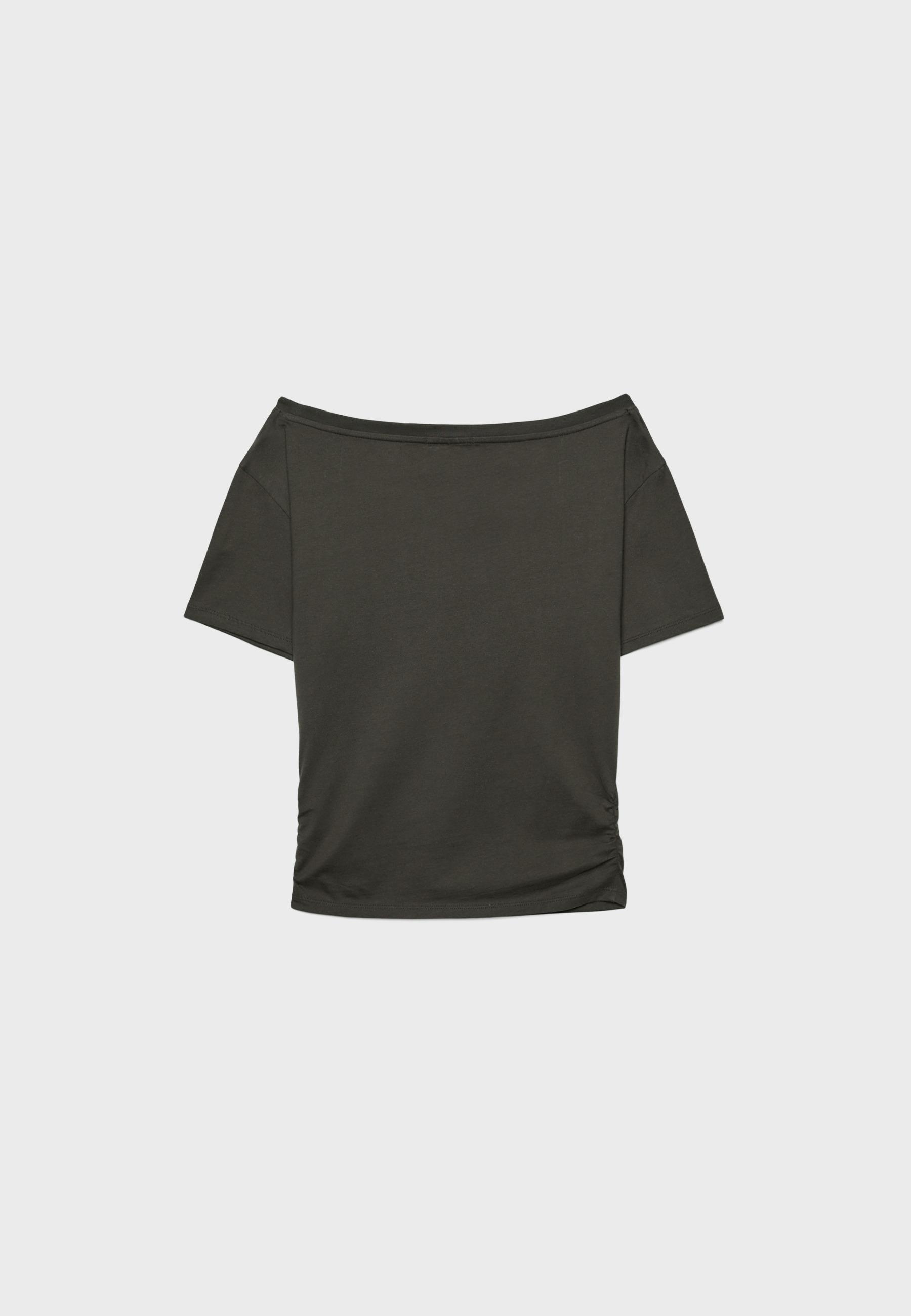 Short sleeve boat neck T-shirt with gathers — Brown