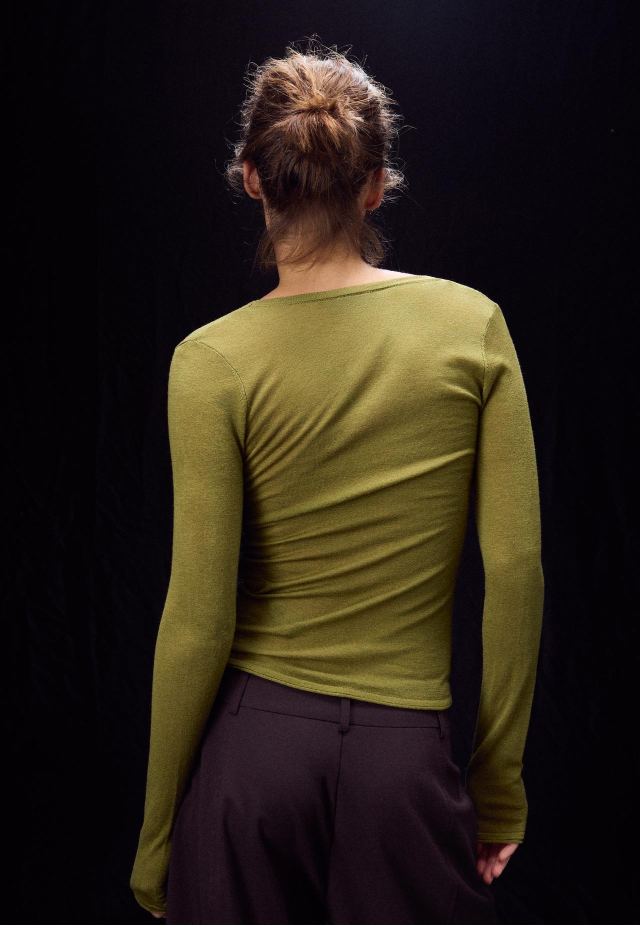 Basic wool and silk round neck jumper — Olive green
