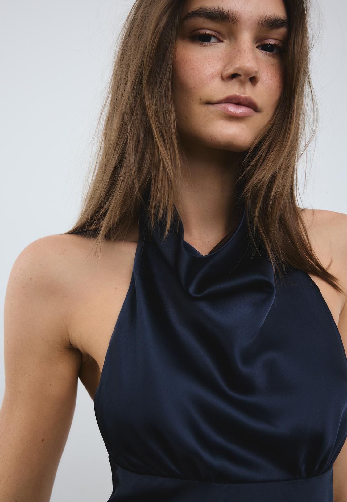 Short satin halterneck dress - Women's fashion | Stradivarius Venezuela