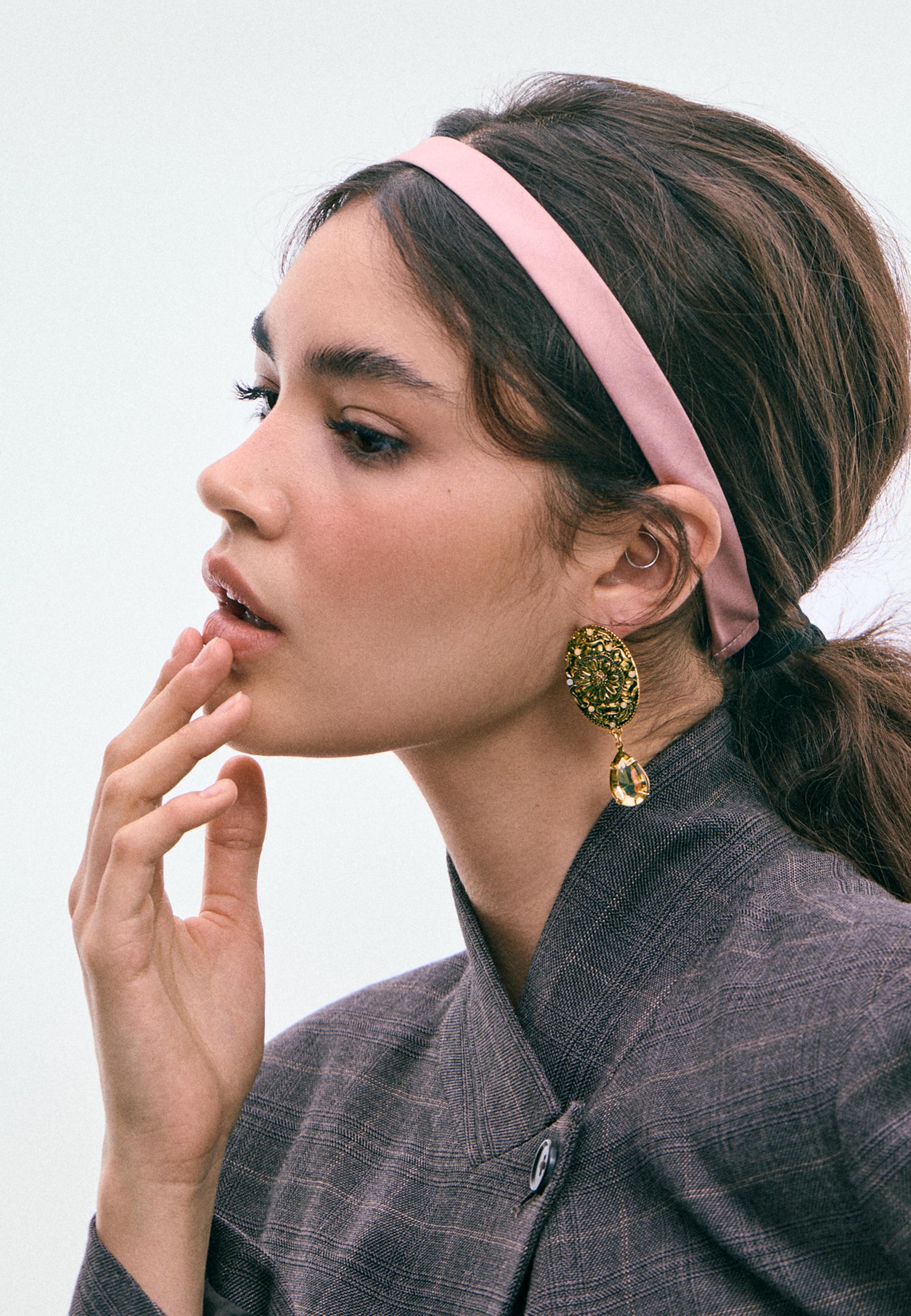 Engraved teardrop earrings — Khaki