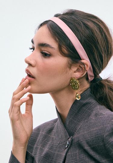Engraved teardrop earrings — Khaki 2