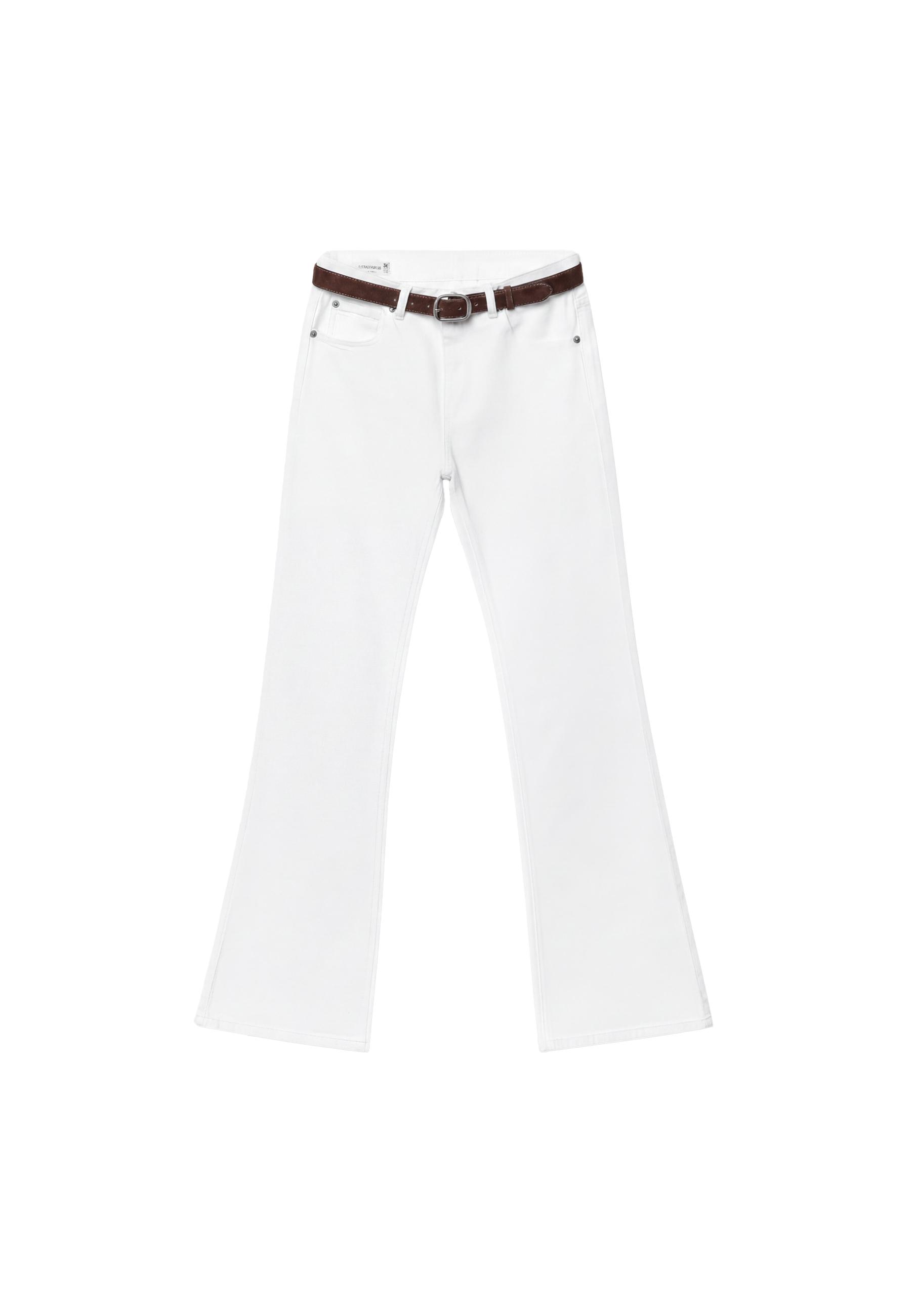 D68 Belted boot-cut jeans — White