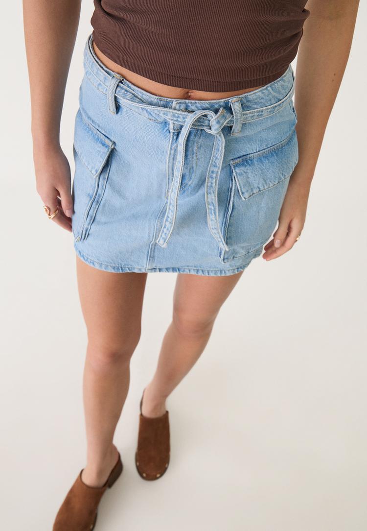 d66 falda mini cargo denim