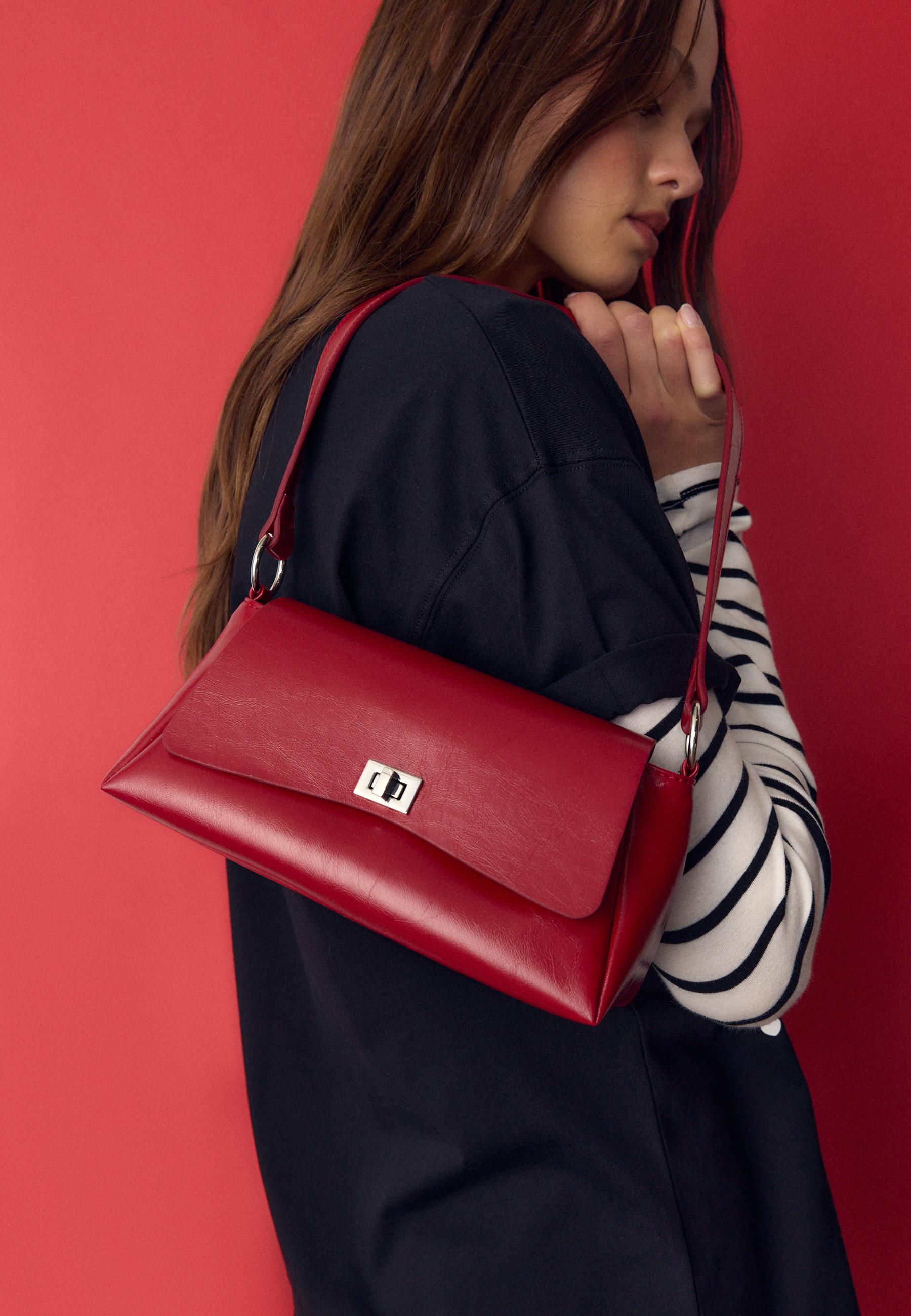 Large flap rectangular mini bag — Red
