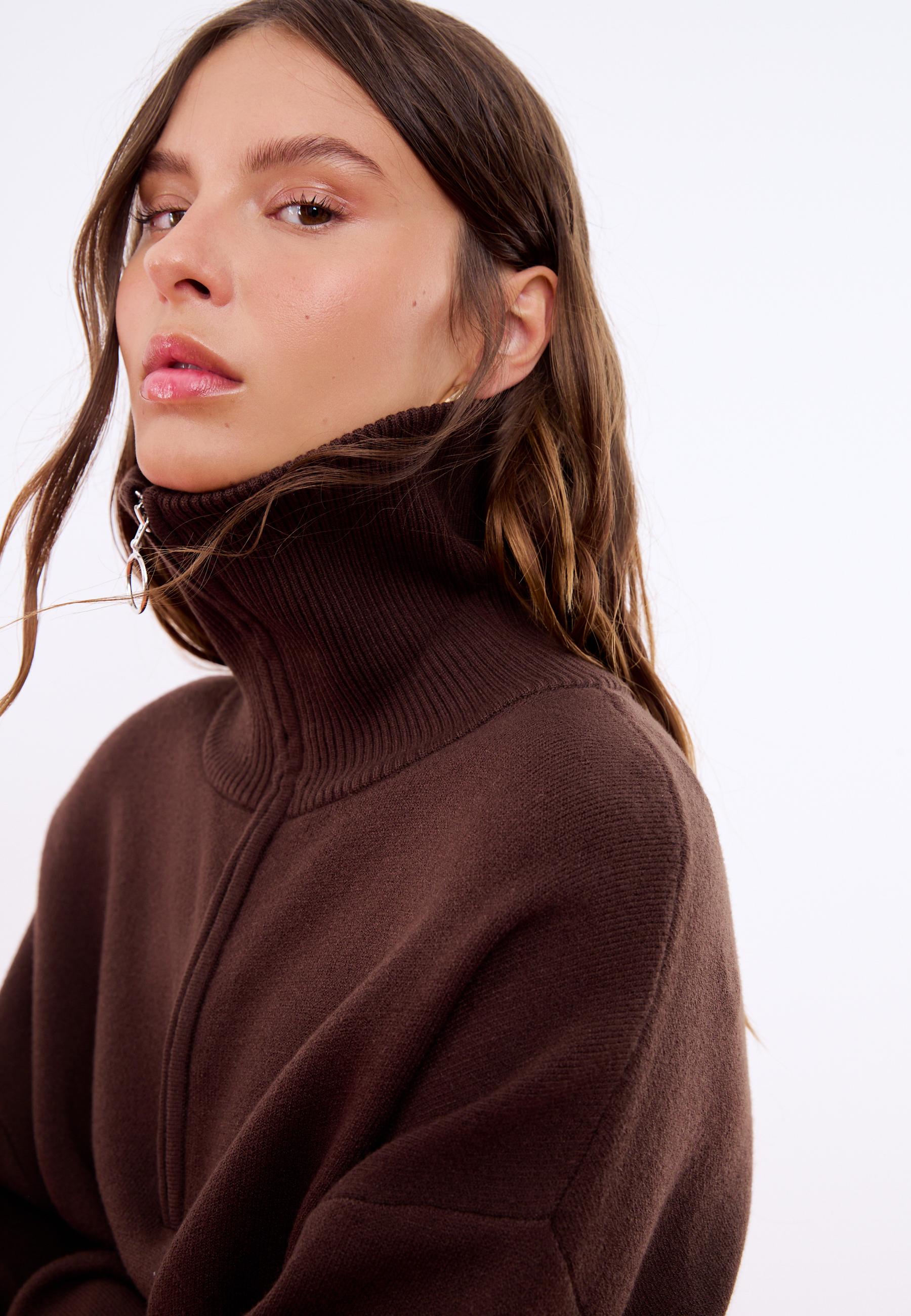 Knit jumper with zip — Brown