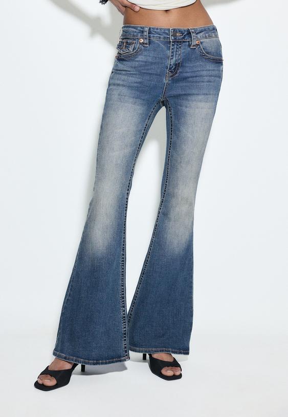 Stradivarius D04 Low Rise Flared Jeans Medium Denim Wash 4