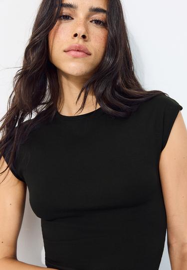 Cropped cap sleeve T-shirt — Black 6