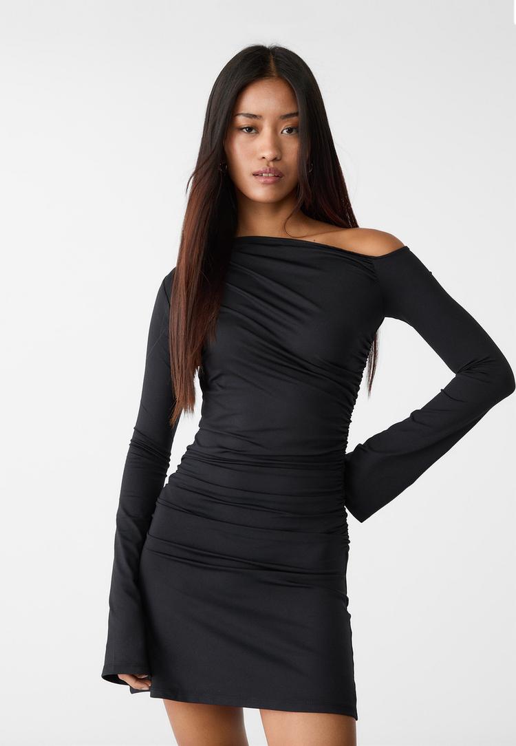 vestido corto asimetrico