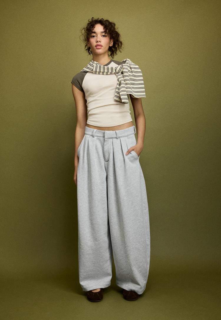 Stradivarius Joggingbroek met volume en plooien  Grijs XS