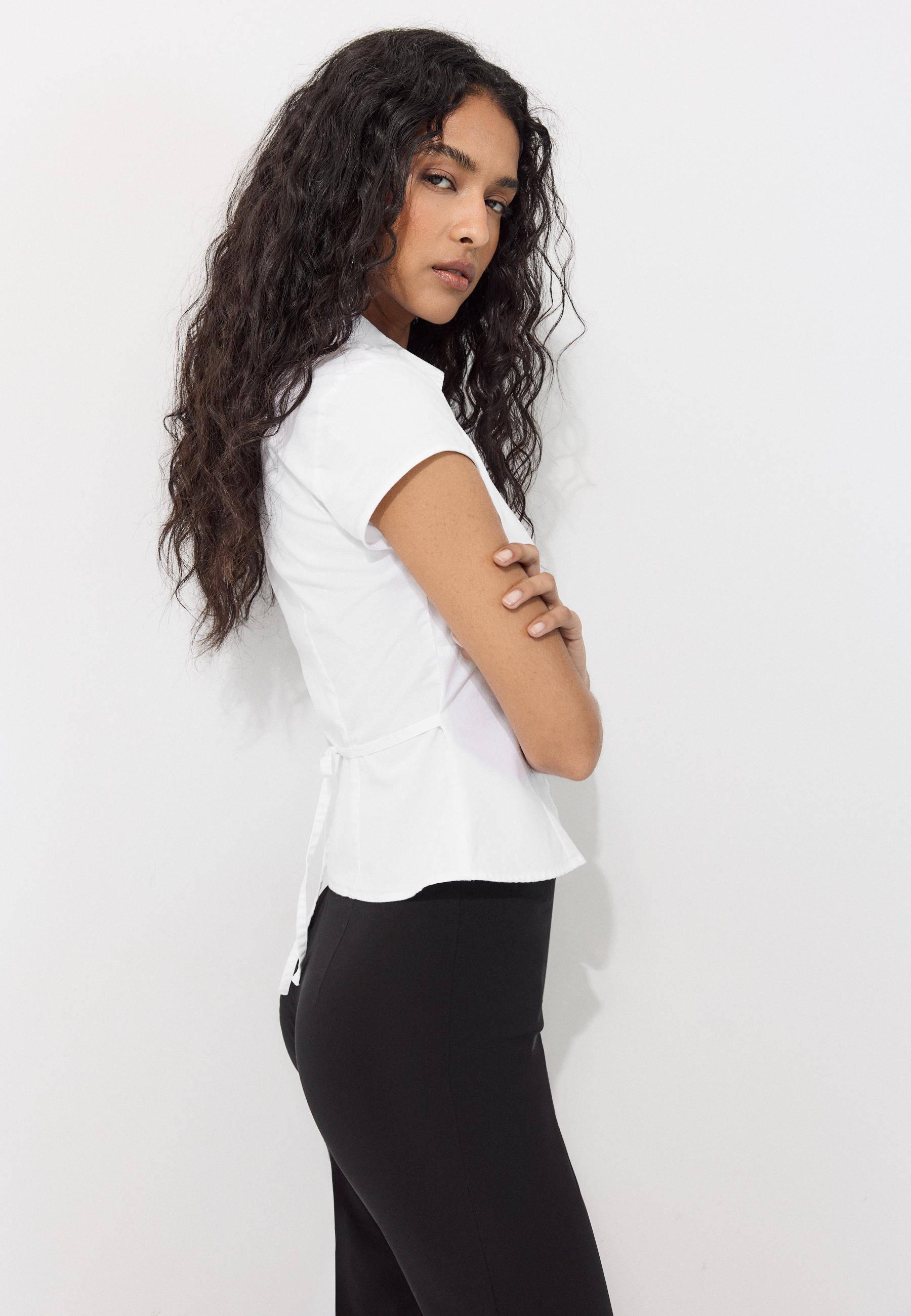 Short sleeve shirt with underbust seam — White