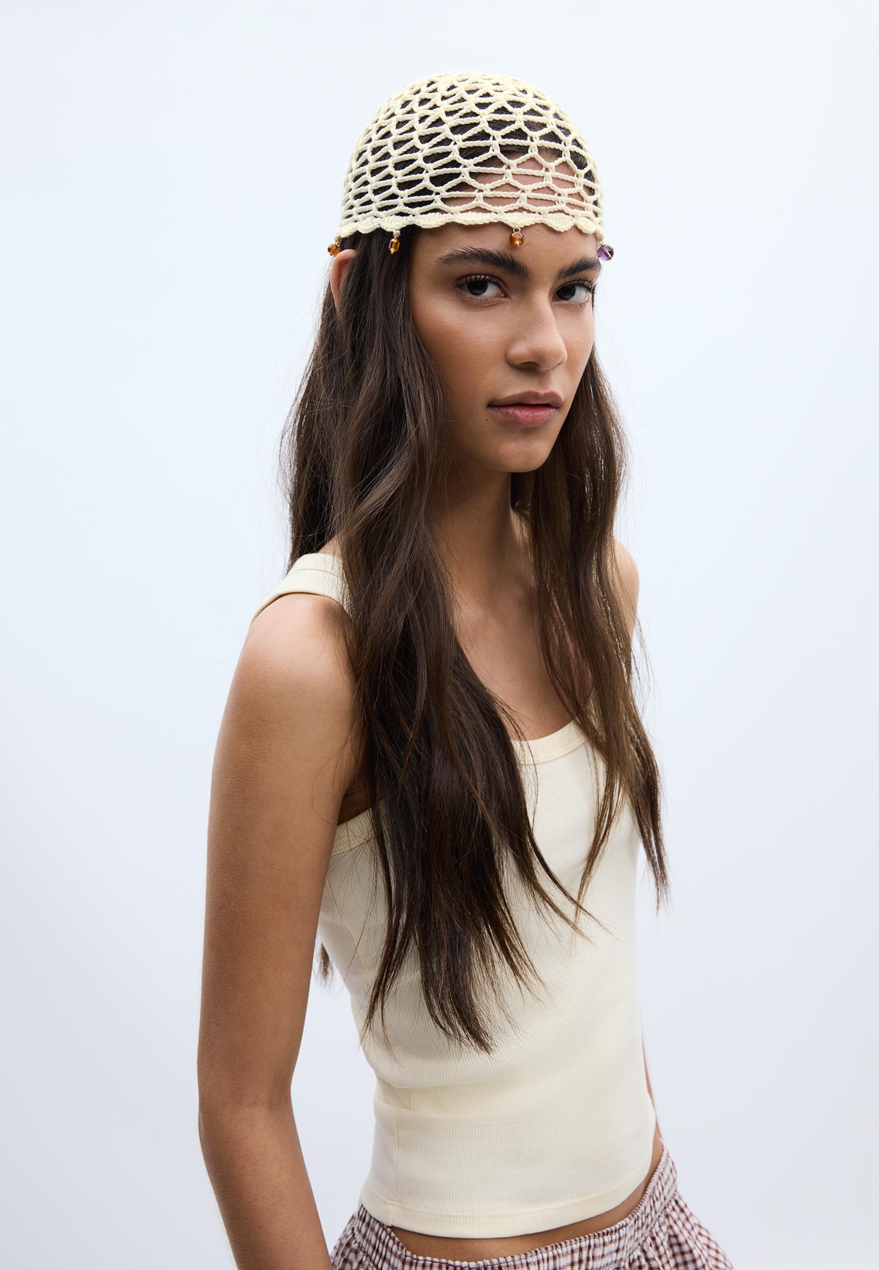 Beaded crochet cap — Ecru