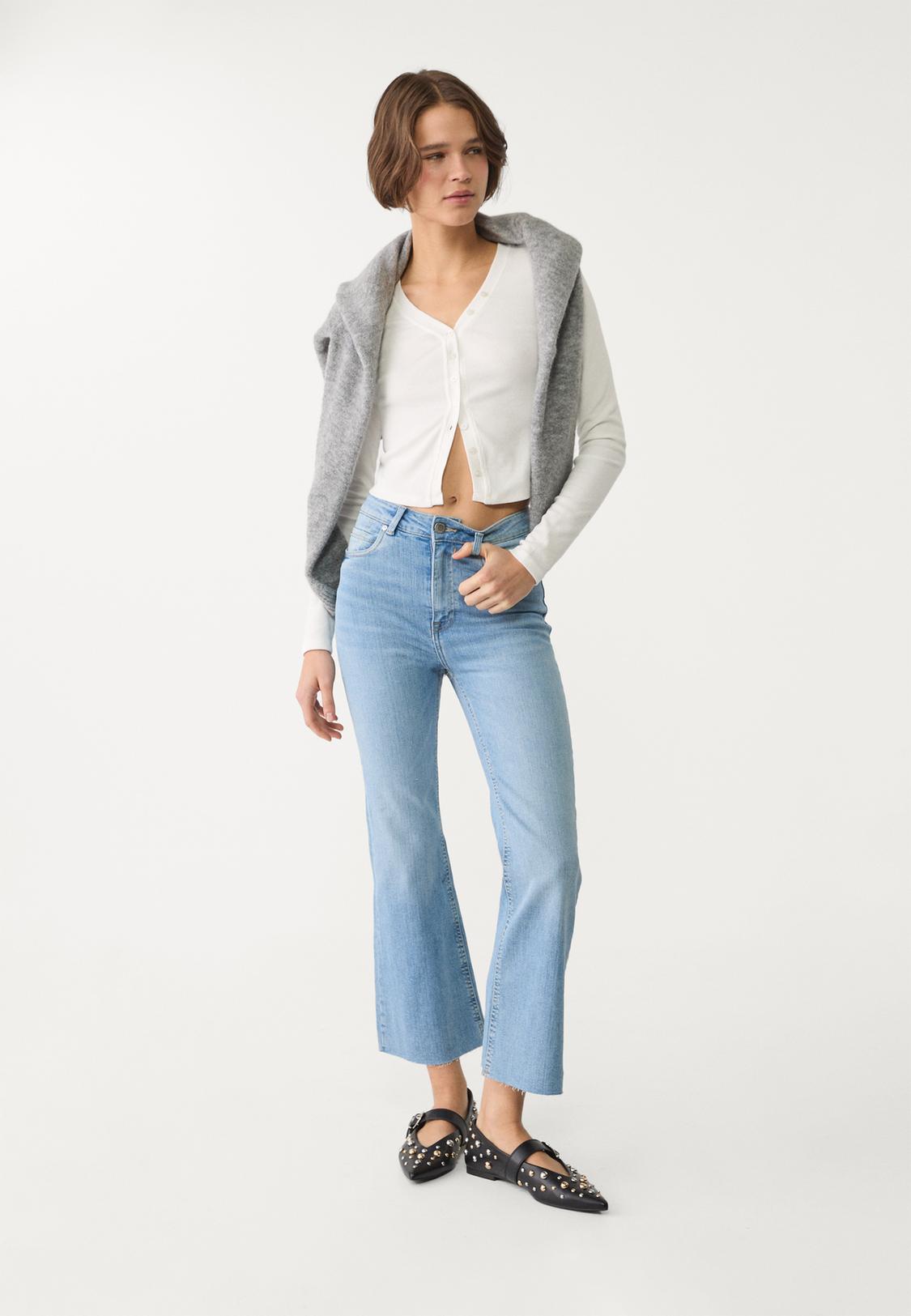 Pantalon Beige Pantalones Vaqueros Campana Stradivarius Pantalon