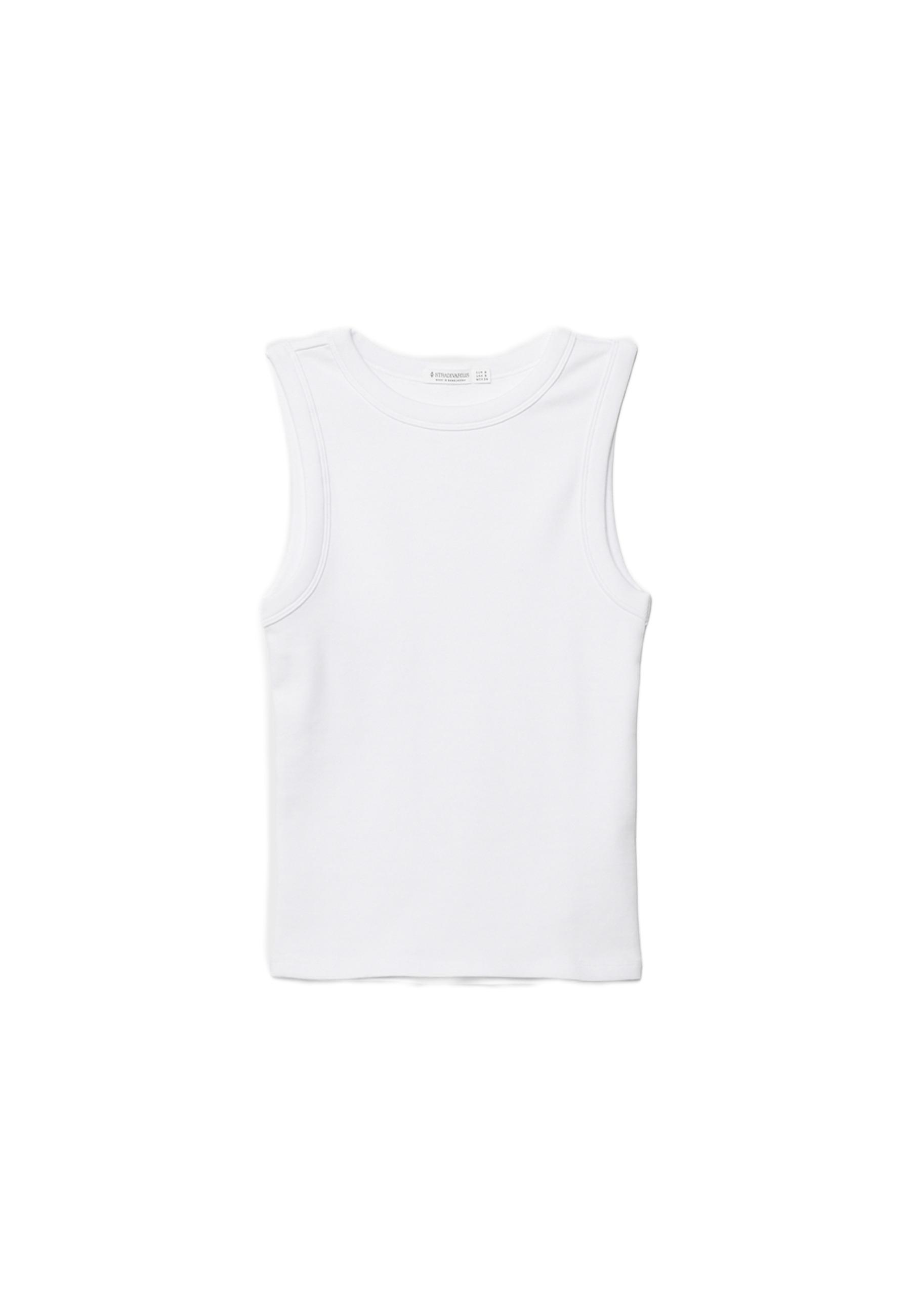 B04 Basic fitted sleeveless top — White