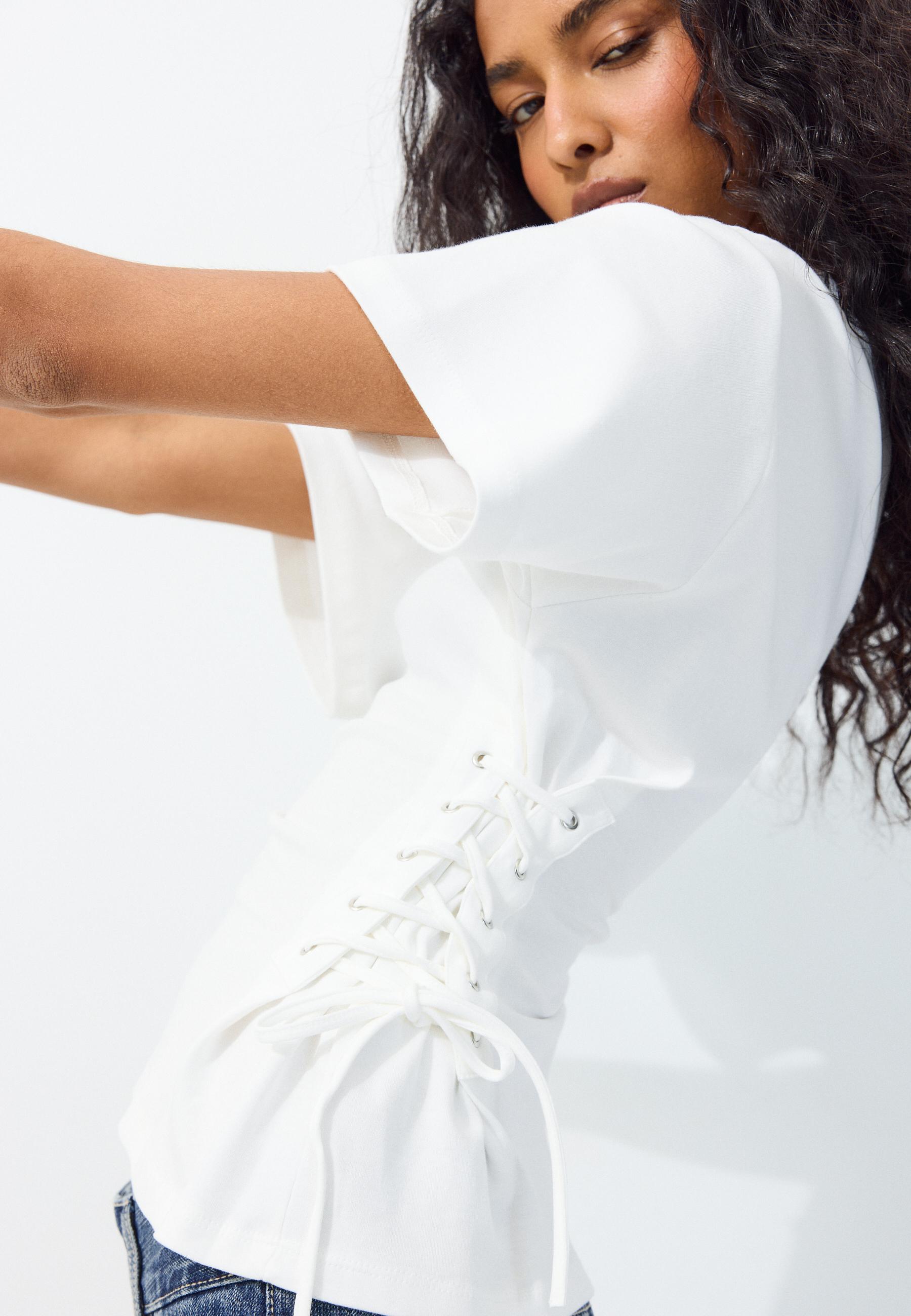 T-shirt with side ties — Ecru