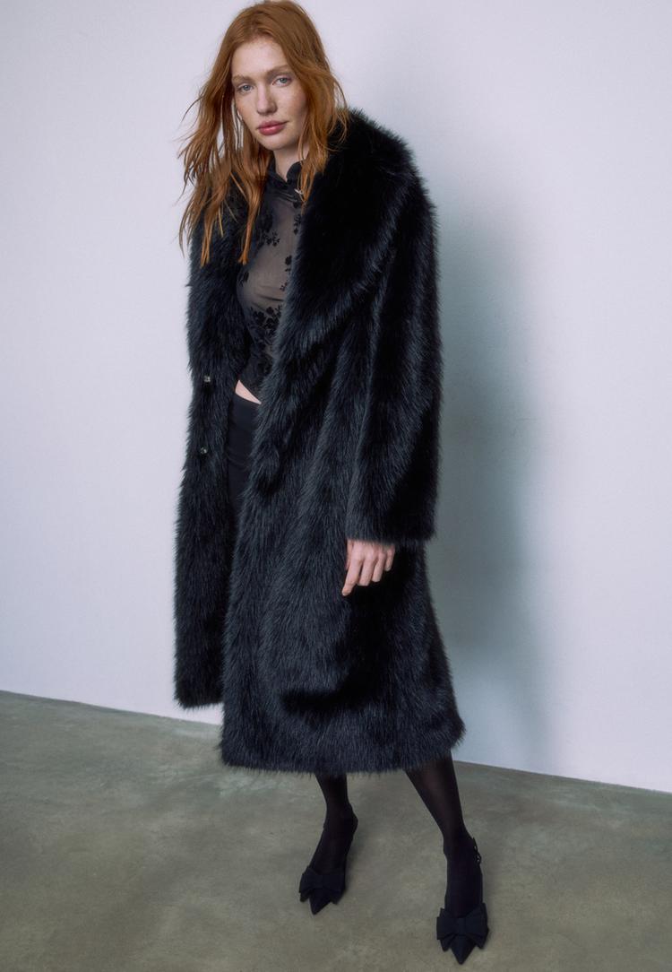 abrigo largo efecto pelo