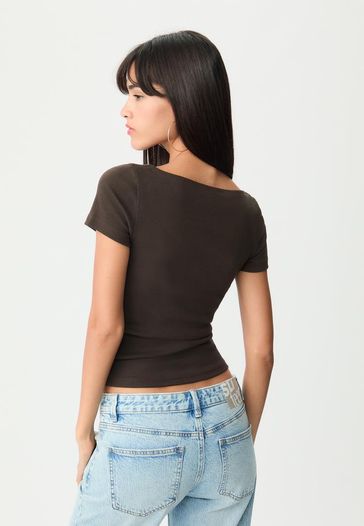kayk yaka t shirt