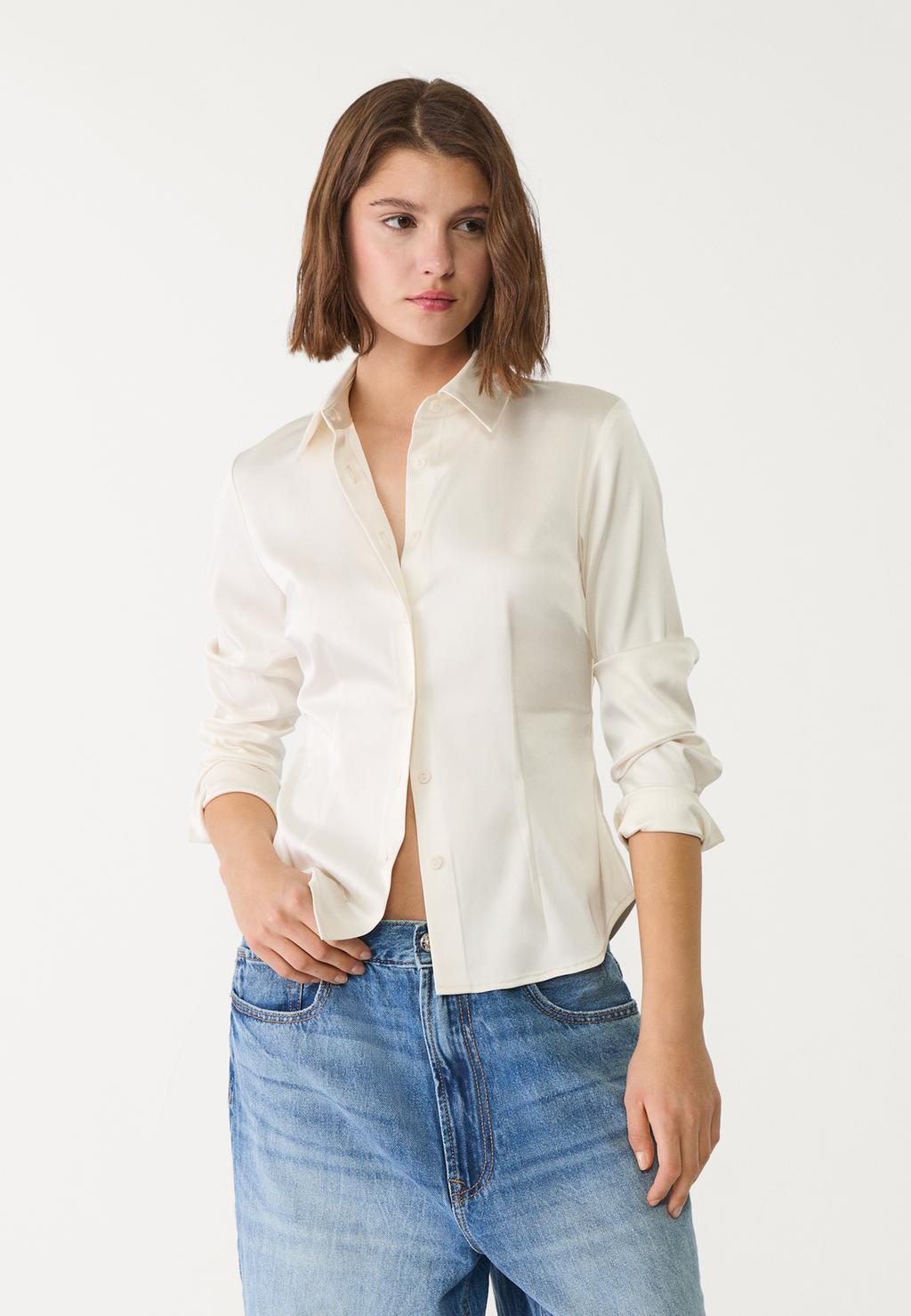 Fitted satin shirt