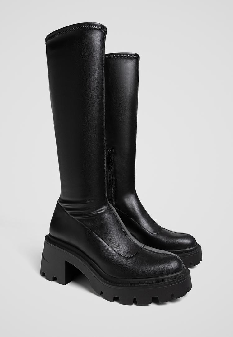 plateaustiefel-mit-absatz