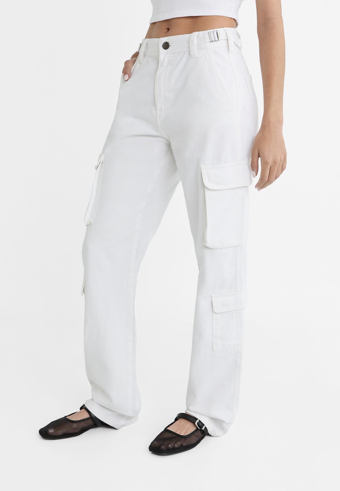 Pantalones Campana Blancos Bershka Bershka Lanza Los Pantalones