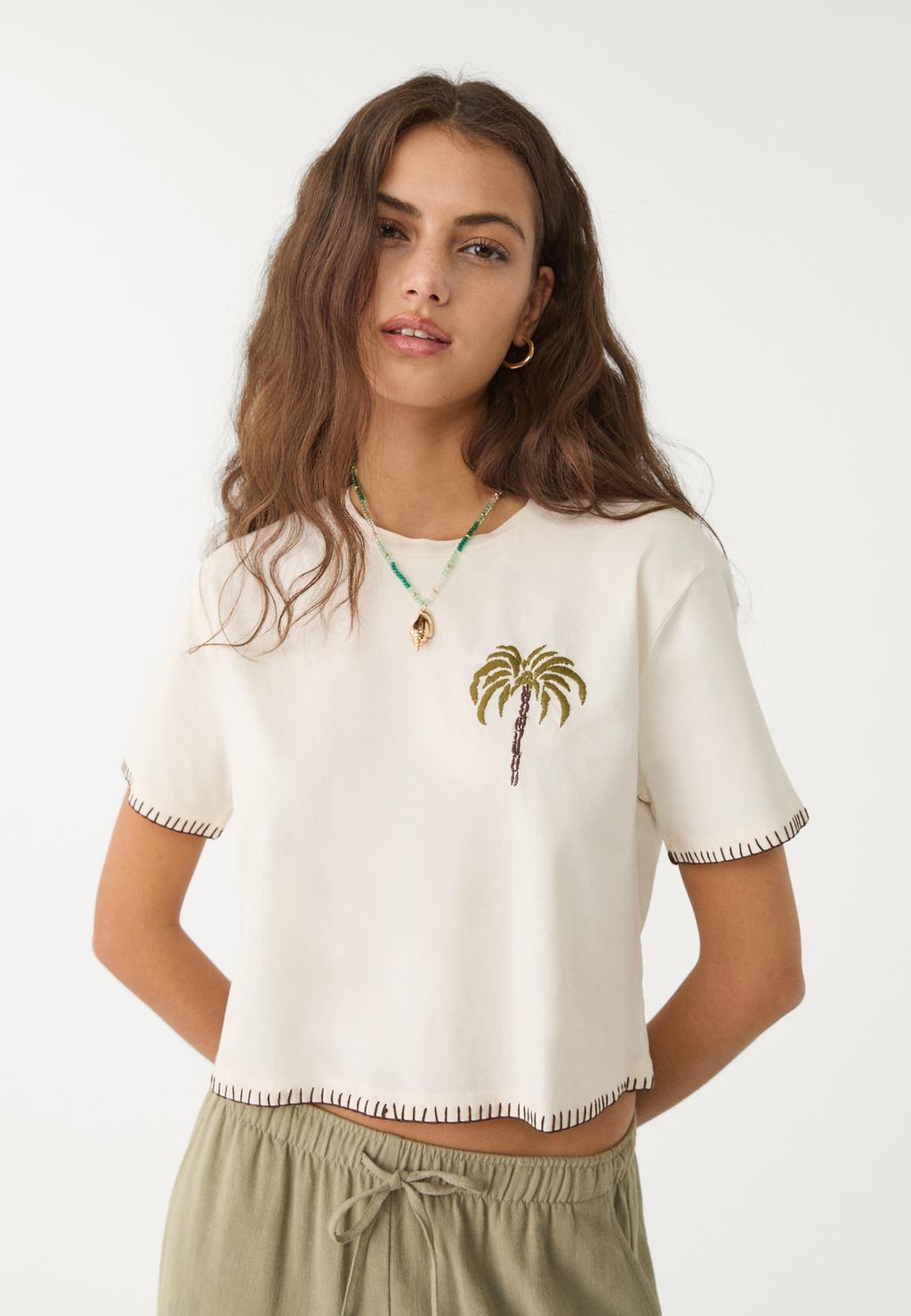 T-shirt cropped ricamo palma