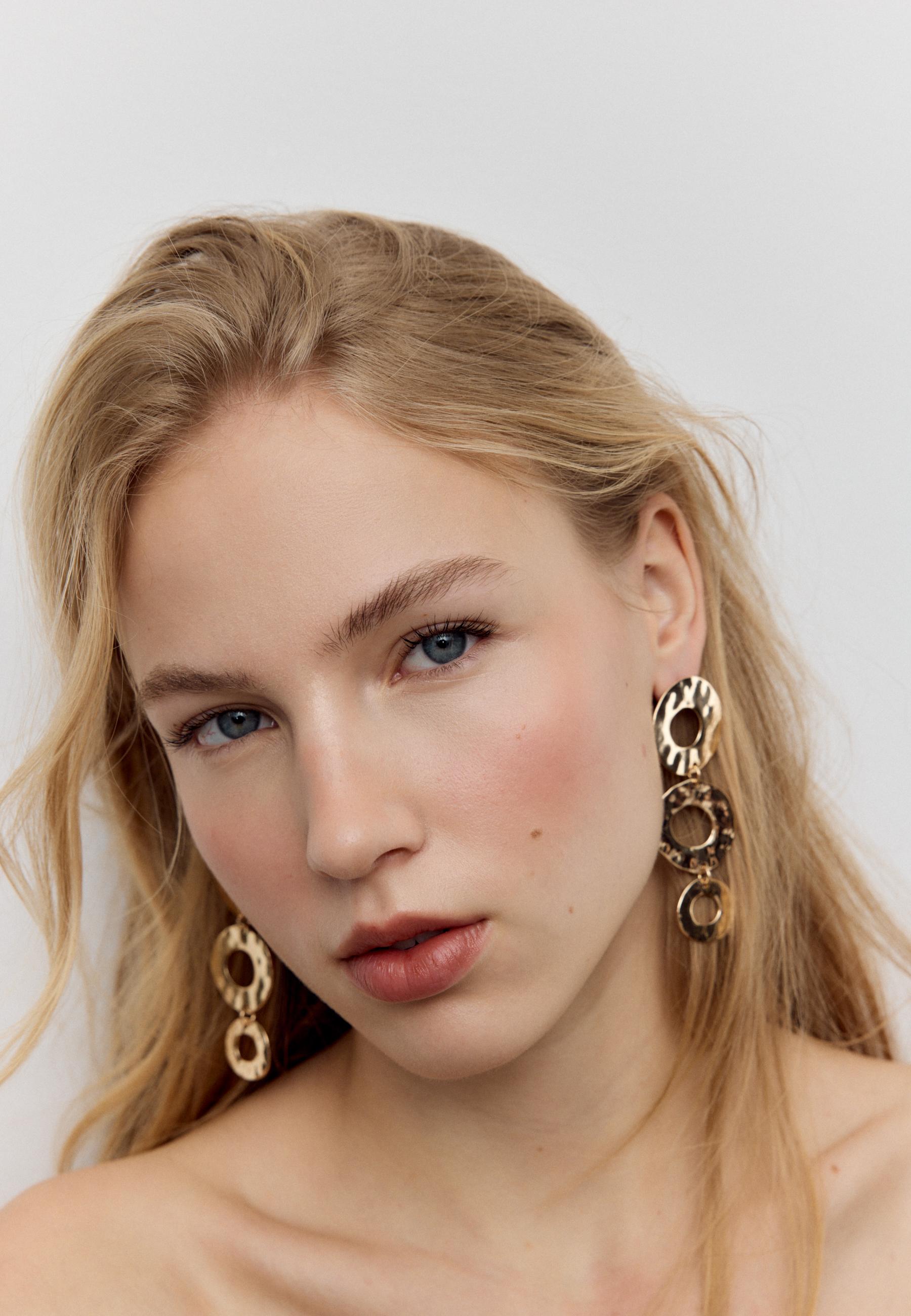 Maxi textured earring — Gold