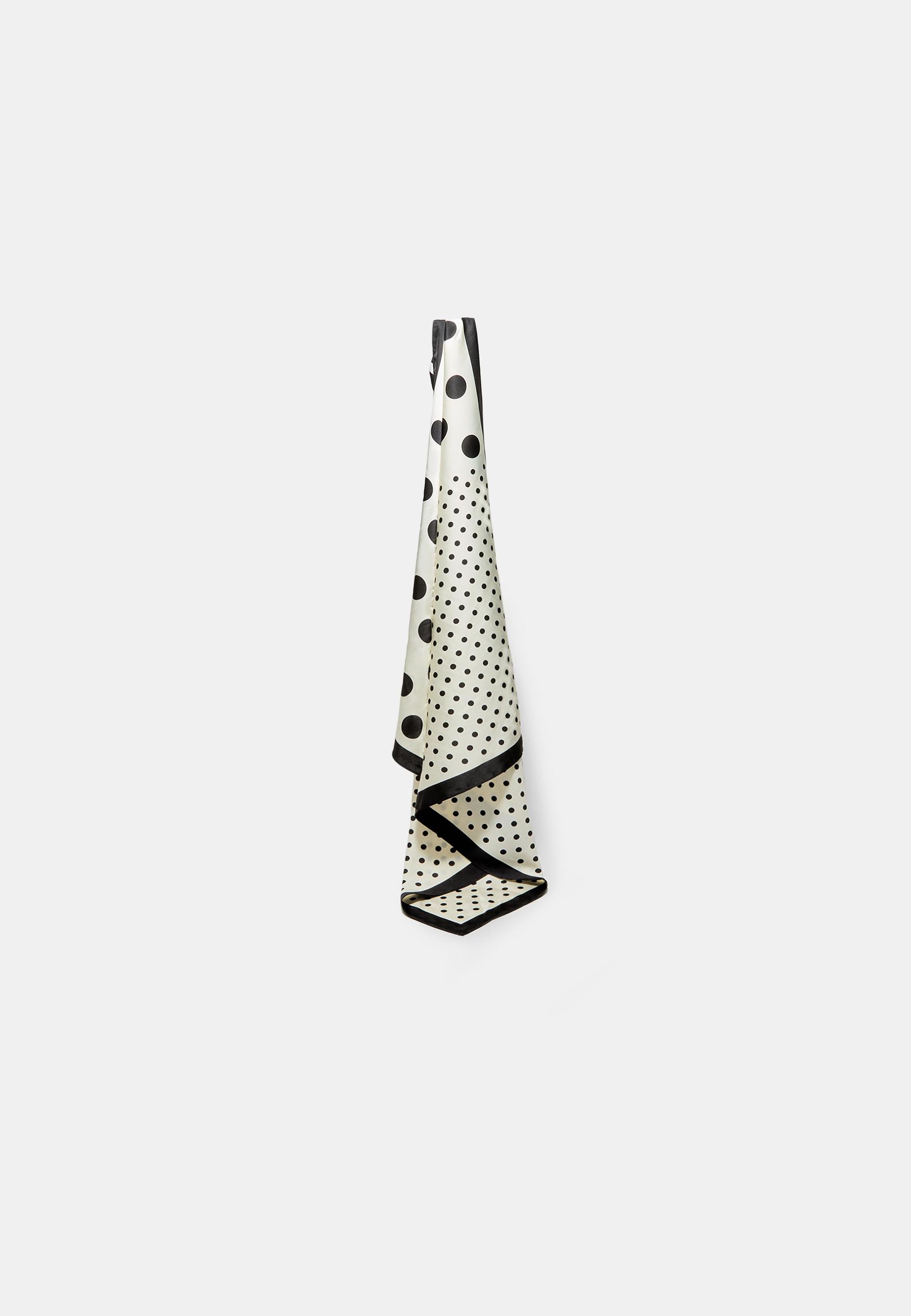Polka dot scarf — Ecru