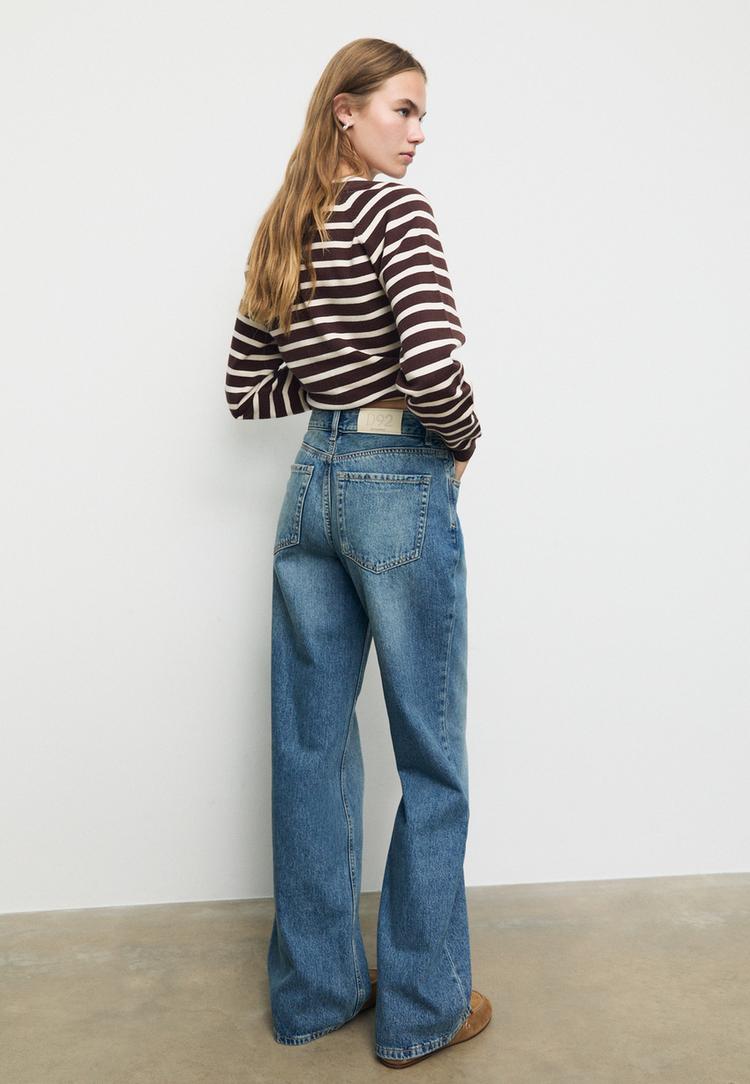 Stradivarius Τζιν Παντελόνι D92 Σε Ίσια Γραμμή Με Φαρδιά Γραμμή Πολύ Σκούρο Μπλε/Αποκολλαρισμένο 36 φωτογραφία