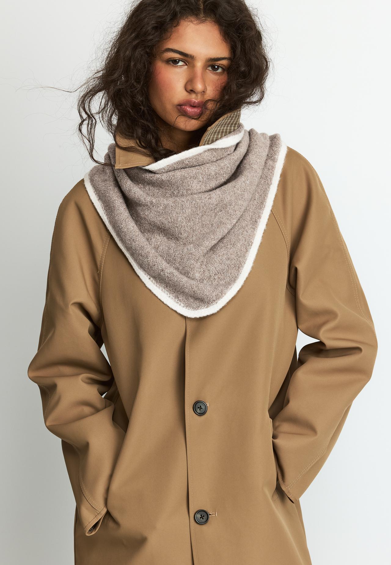 Triangular scarf — Stone