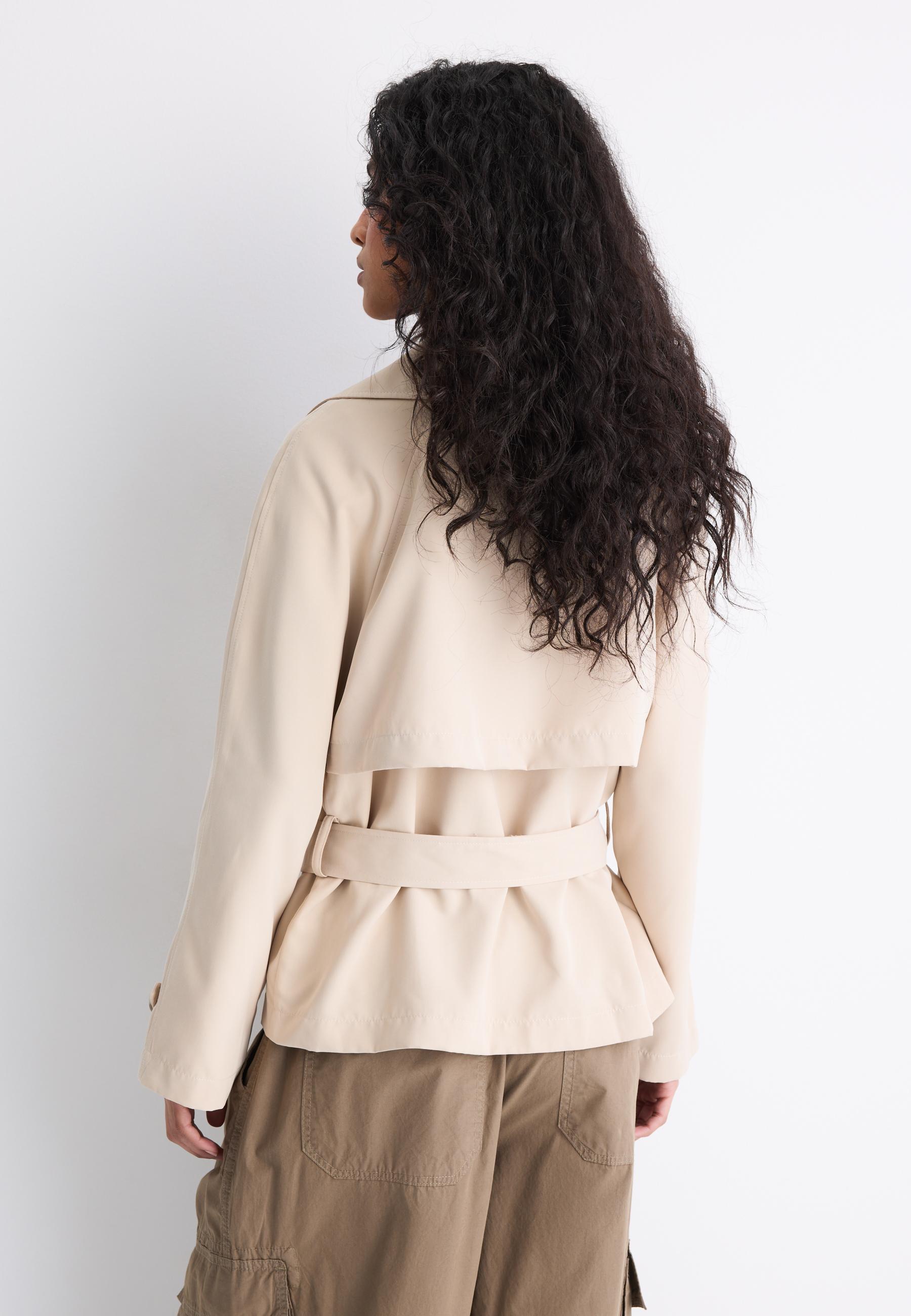Short flowing trench coat with belt — Stone
