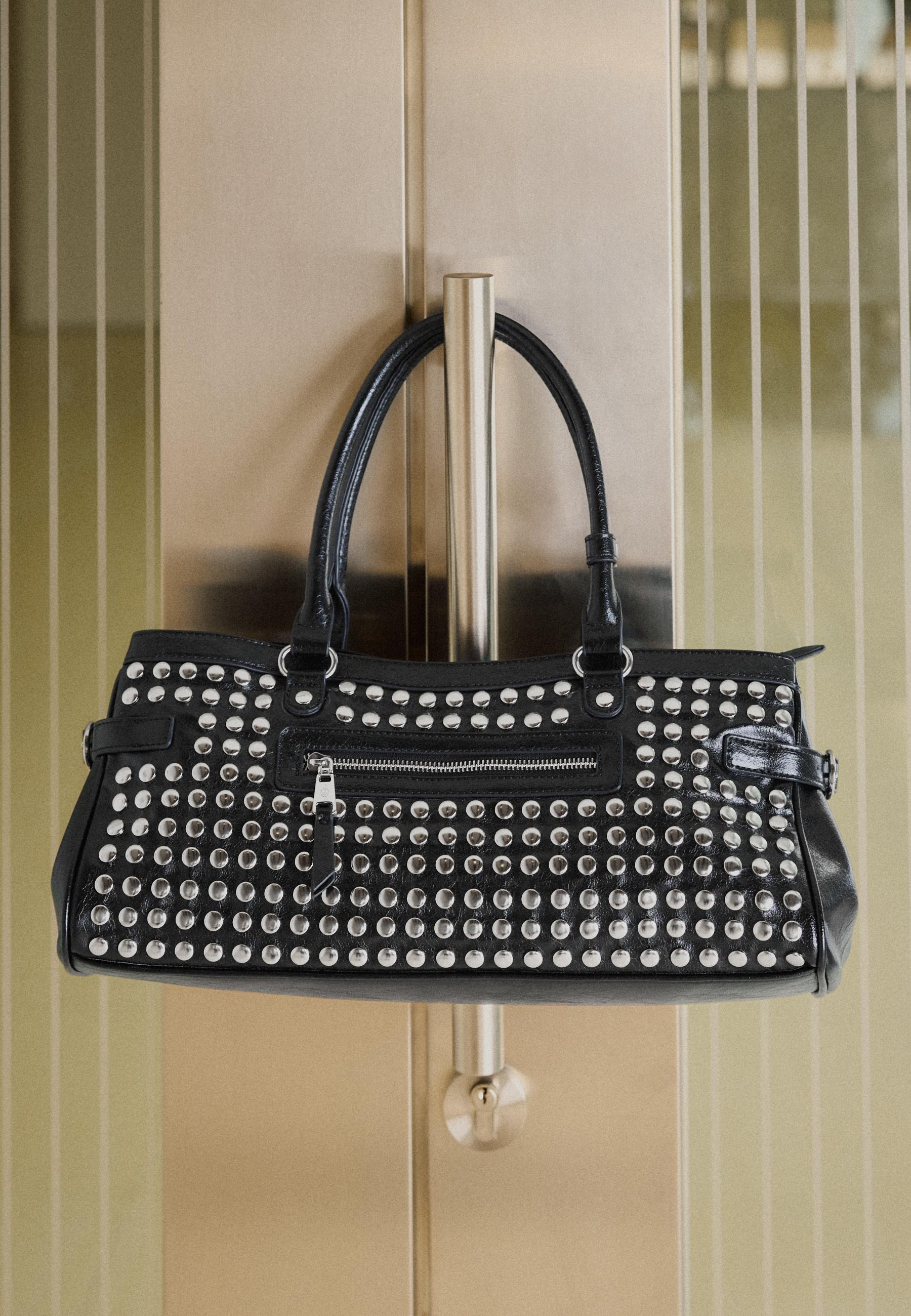 Studded shoulder bag — Black