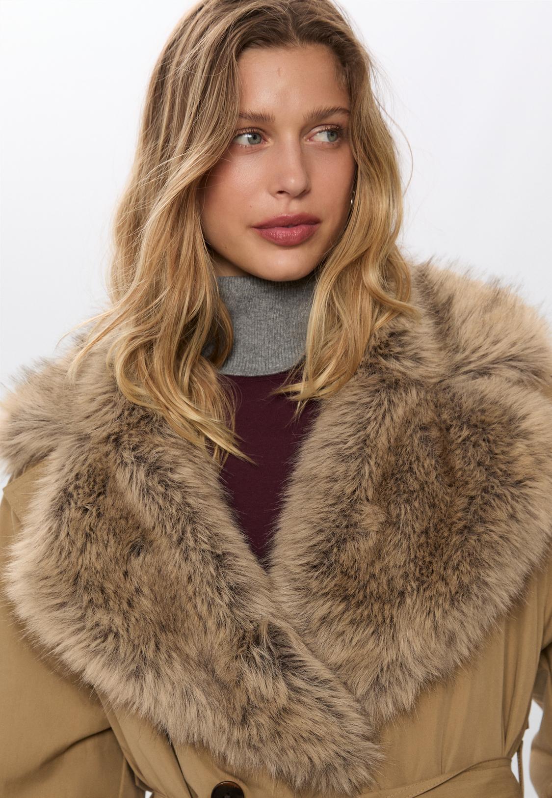 Long quilted trench coat with faux fur detail