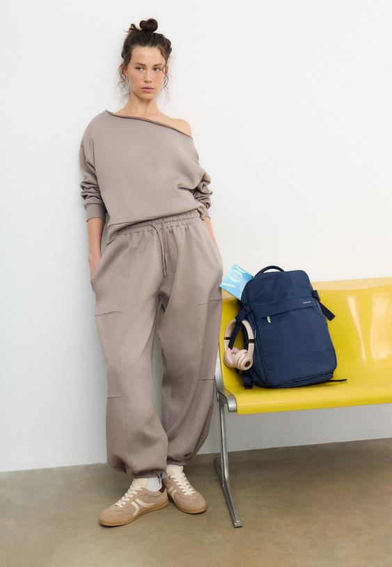 sudadera basica hombros descubiertos