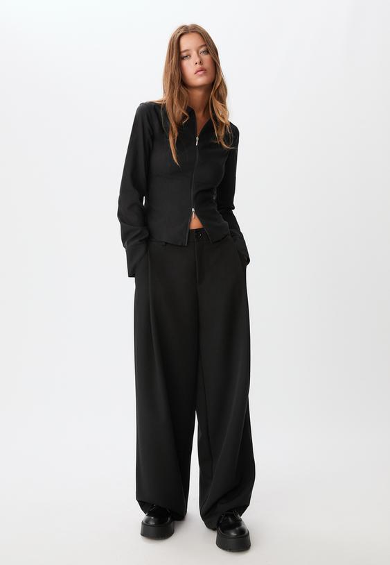 figurbetontes-hemd-mit-reiverschluss