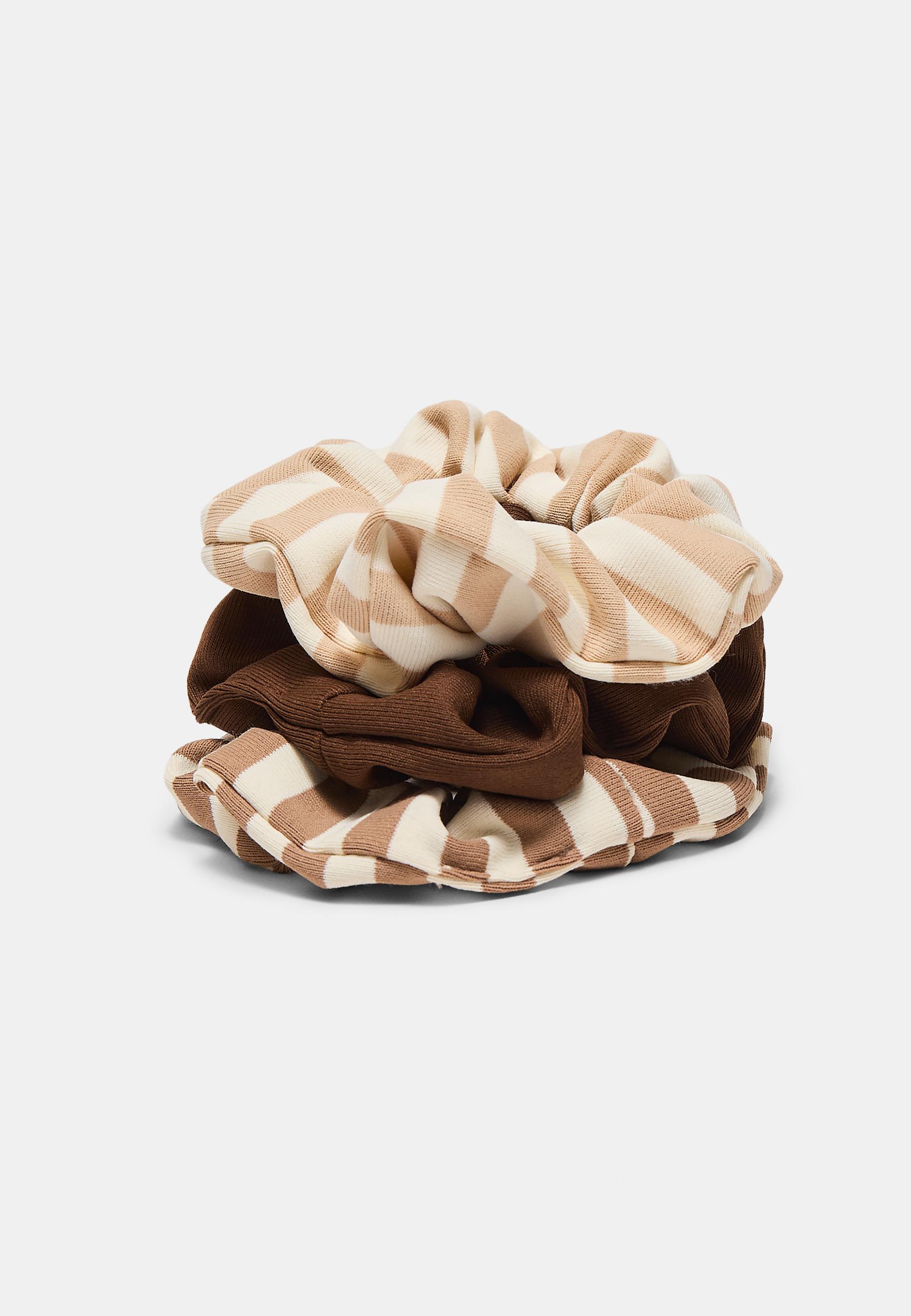 Set of 3 striped scrunchies — Brown