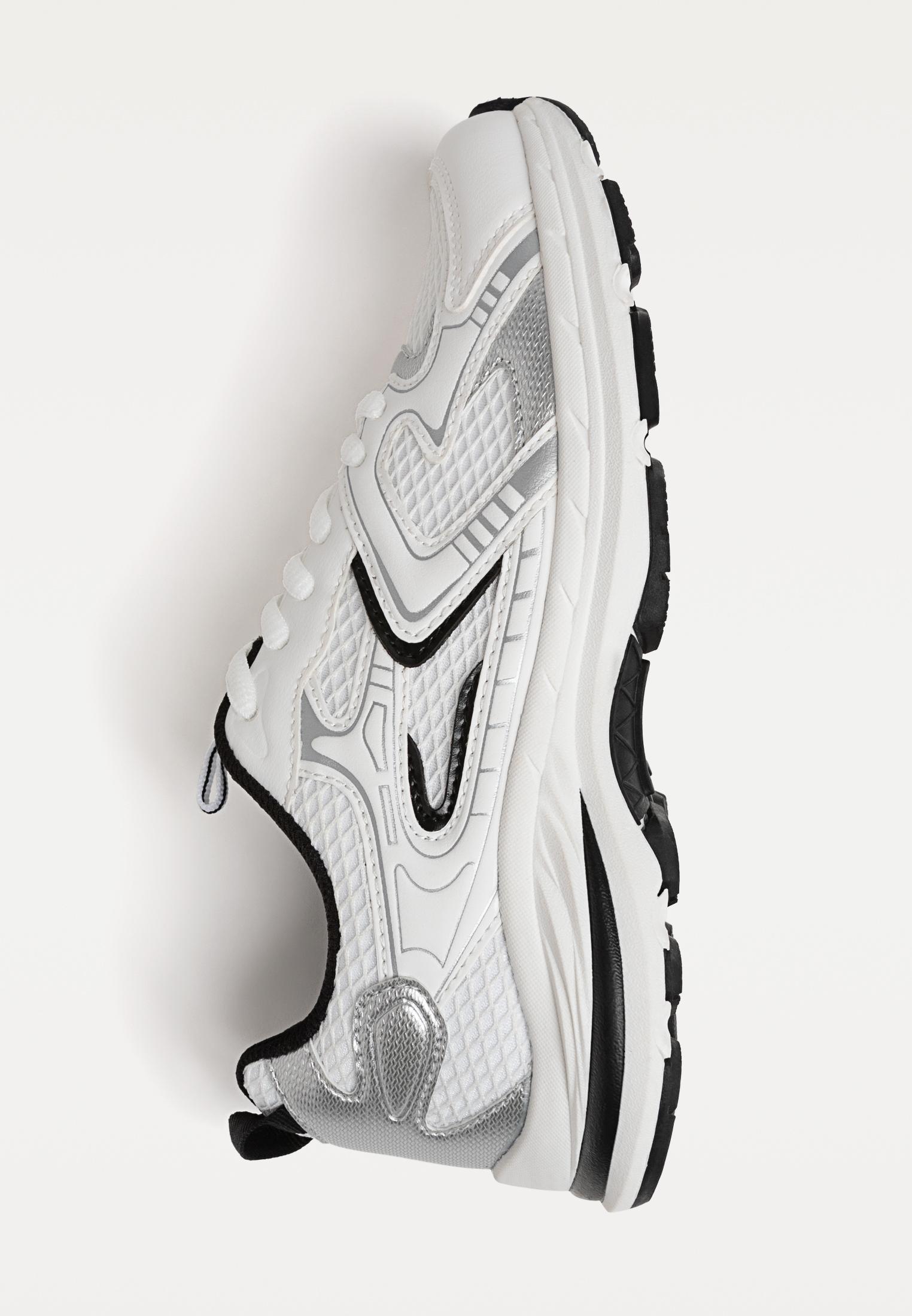 Trainers with detail - Women's fashion | Stradivarius Turkey
