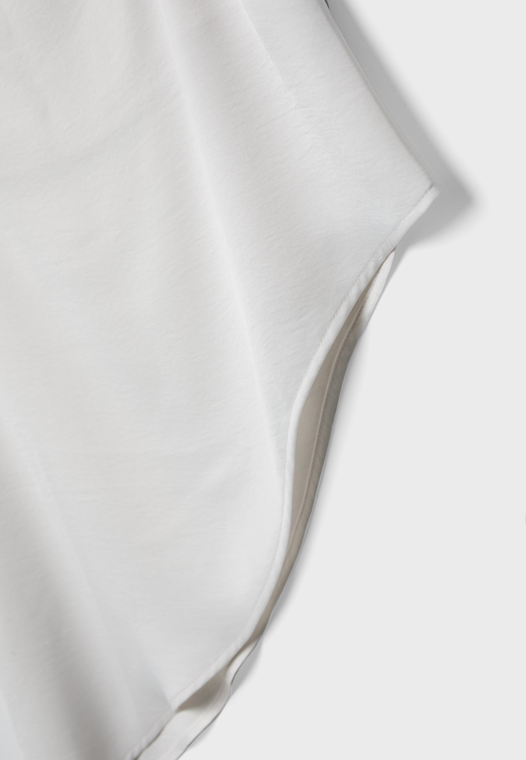 Satin asymmetric hem top — Ecru