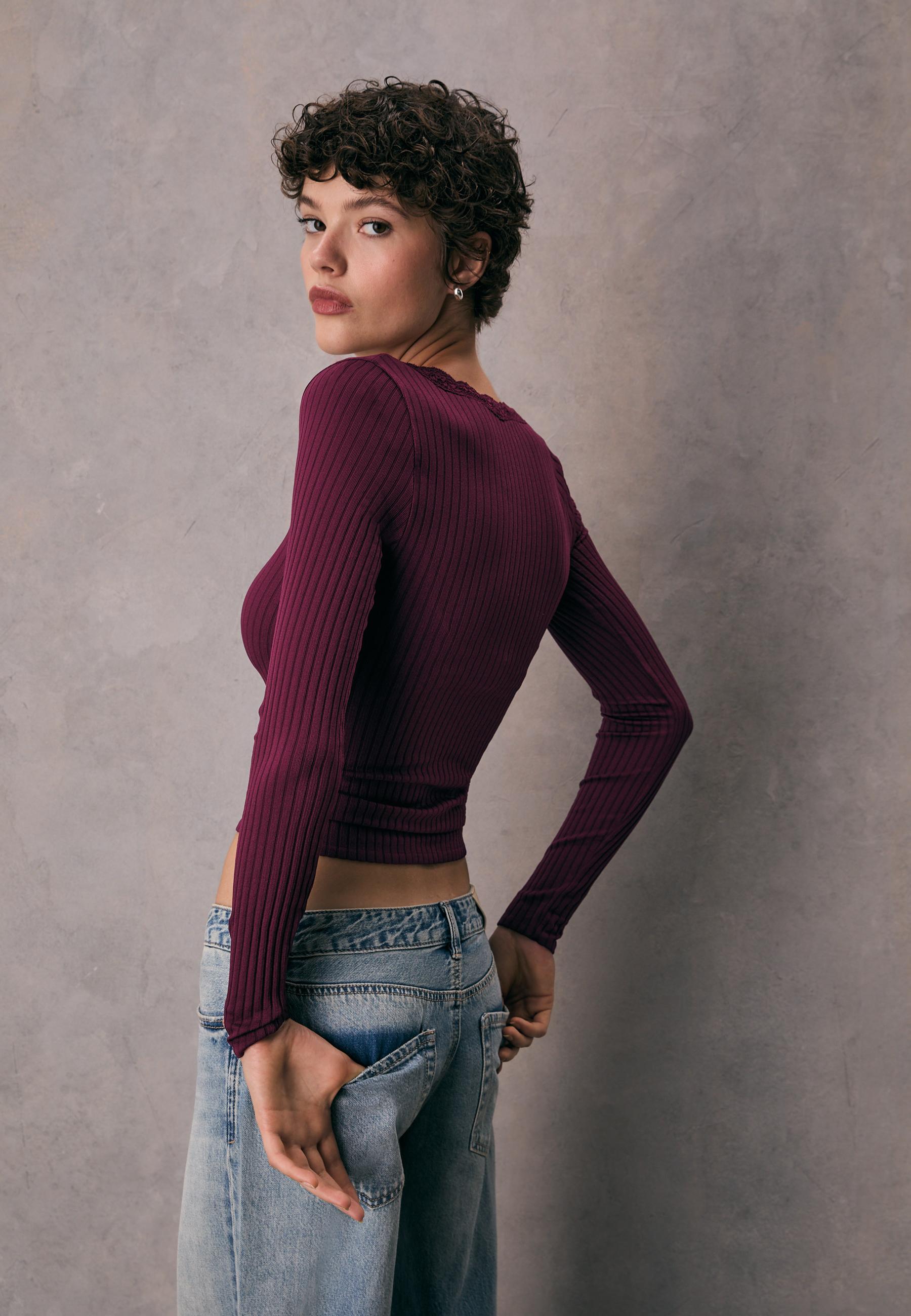 Seamless lace top — Purple