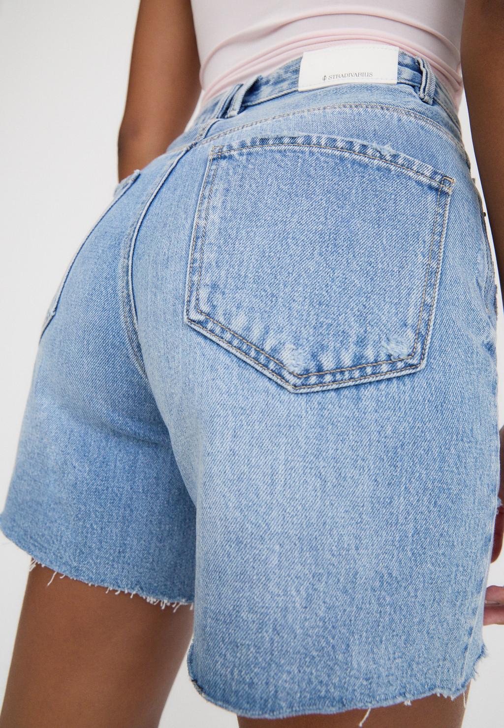 D93 Short denim longline