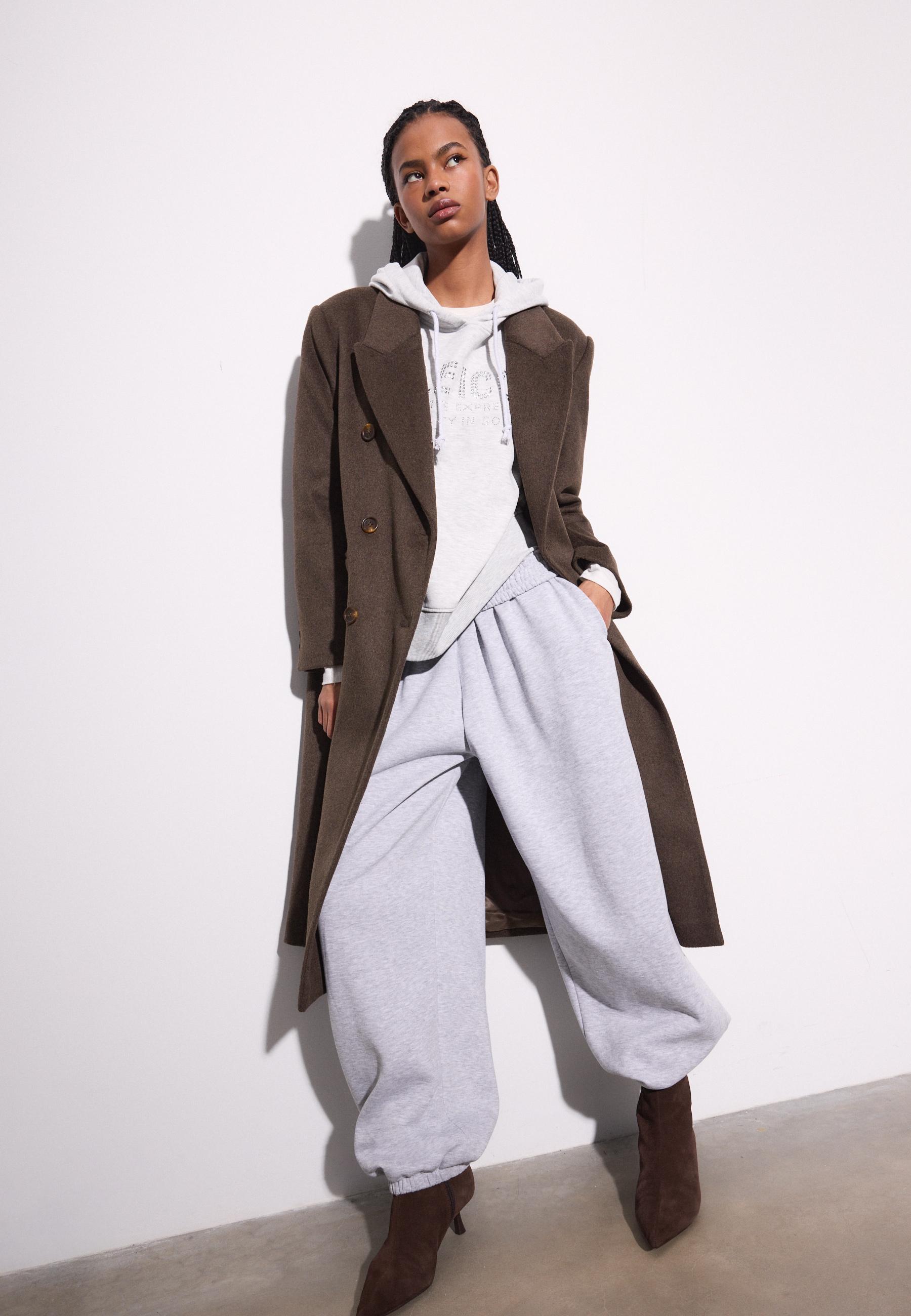 Long oversize double-breasted coat — Brown