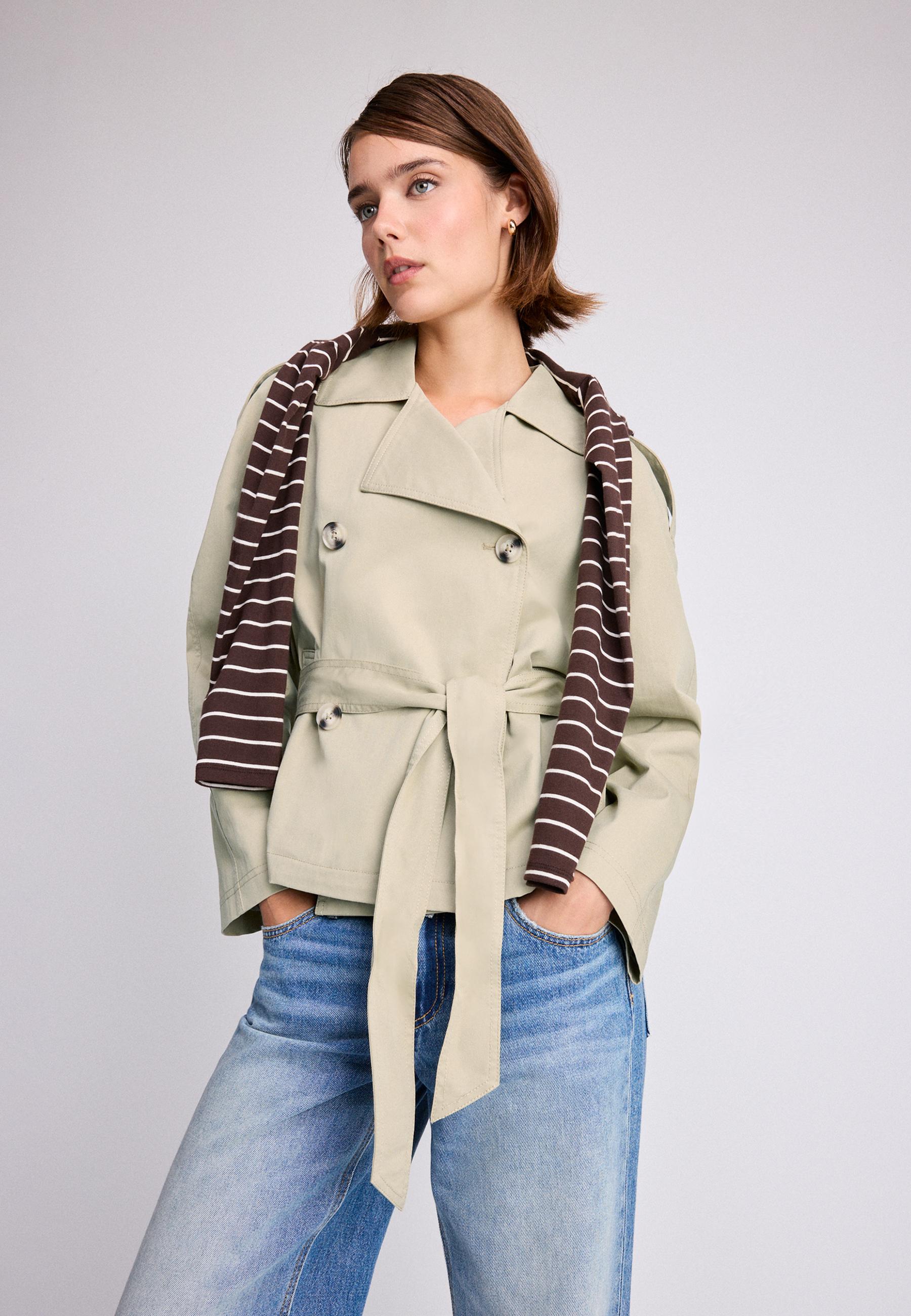 Stradivarius Kemerli kısa trençkot