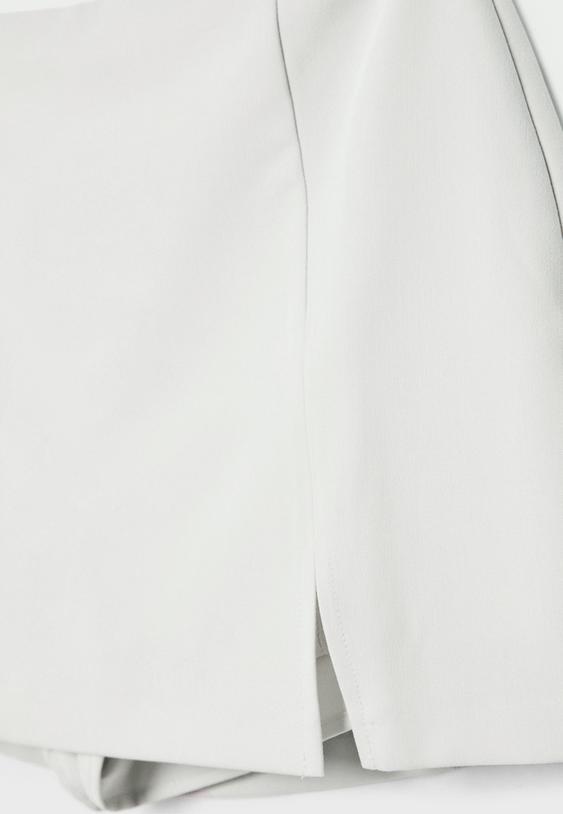 Yan yırtmaçlı şort etek - Görsel 9