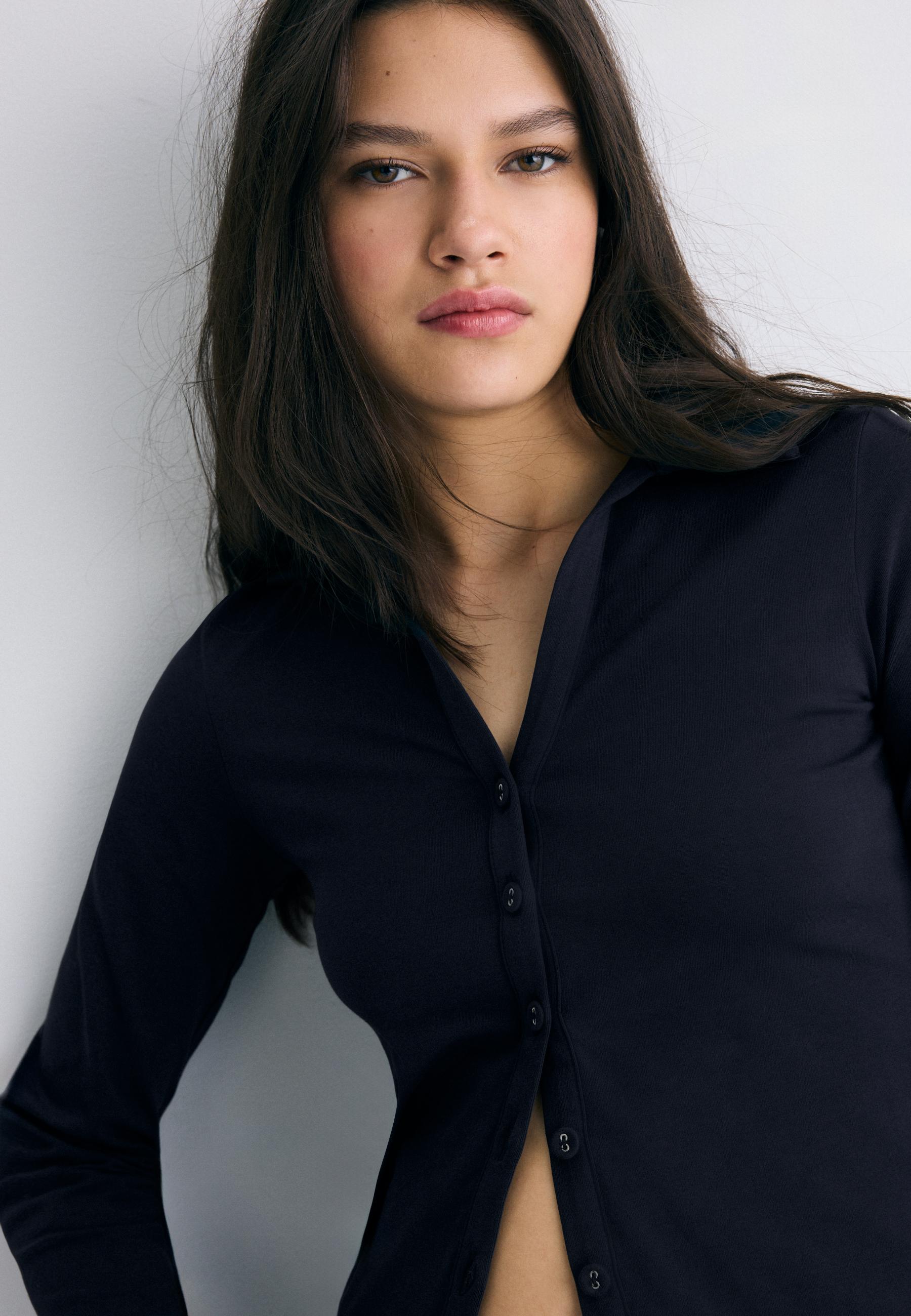 Knit shirt with buttons — Navy blue