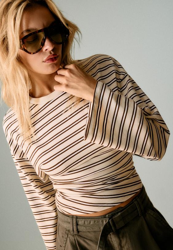 gestreiftes-langarmshirt-mit-taillierter-passform