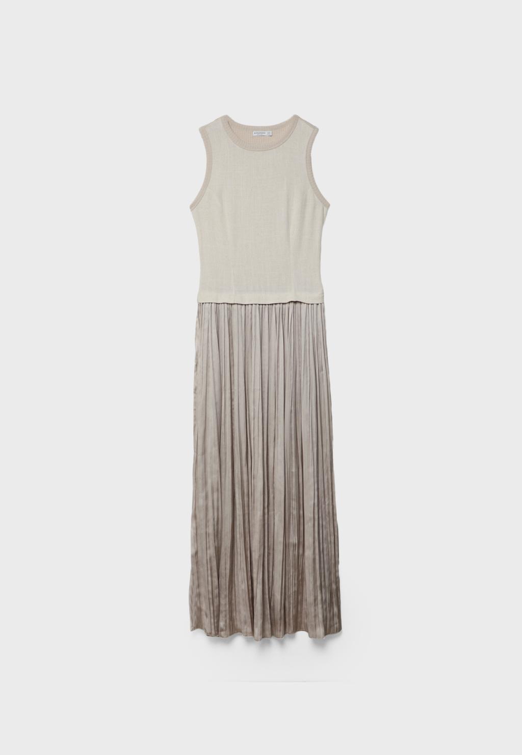Contrasting midi dress
