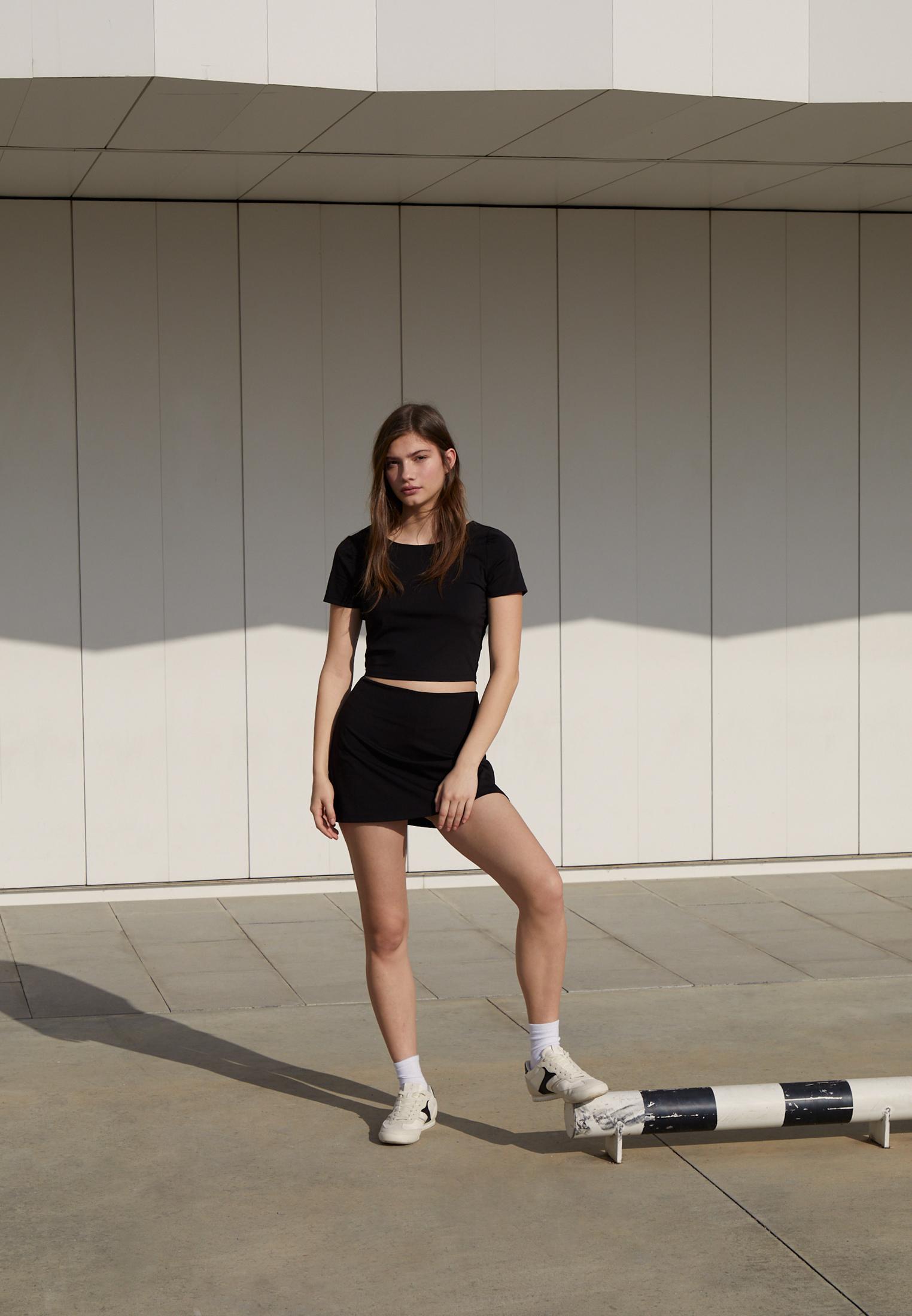 Short sports skort — Black