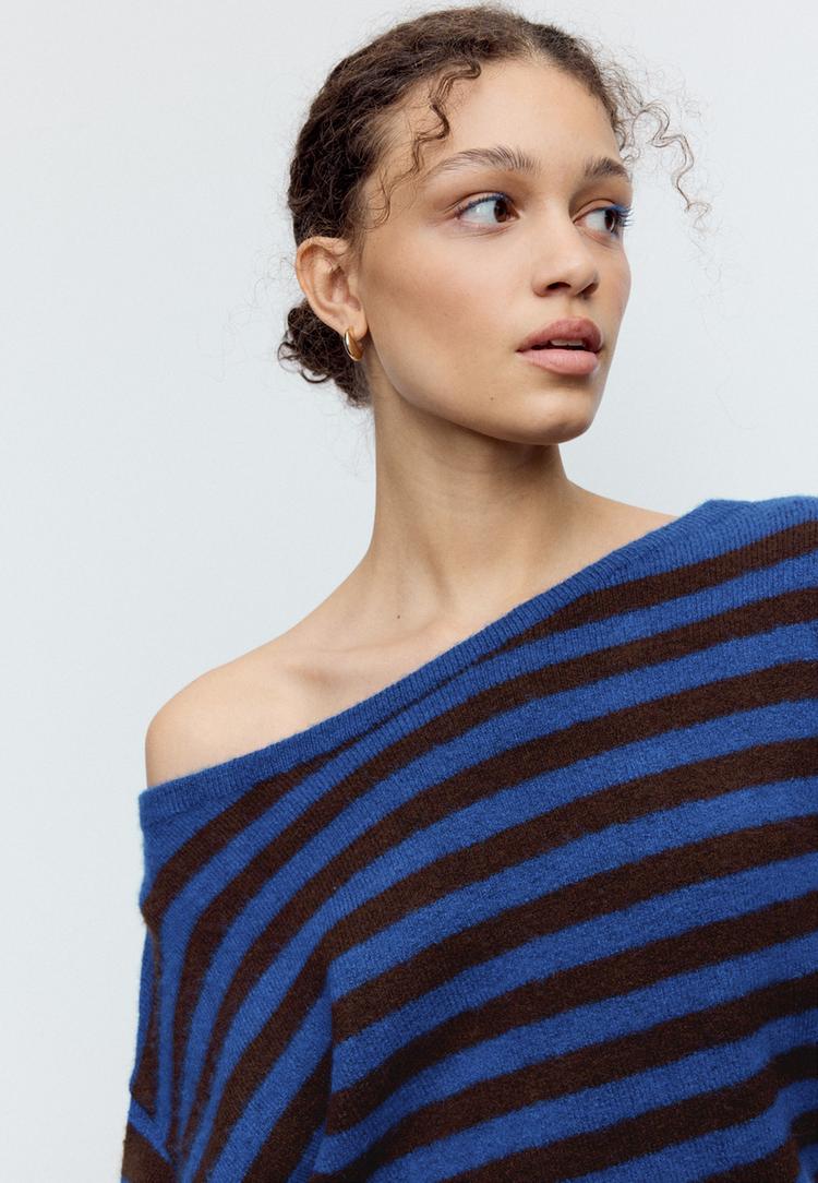 maglia a punto scollo a barchetta morbida al tatto