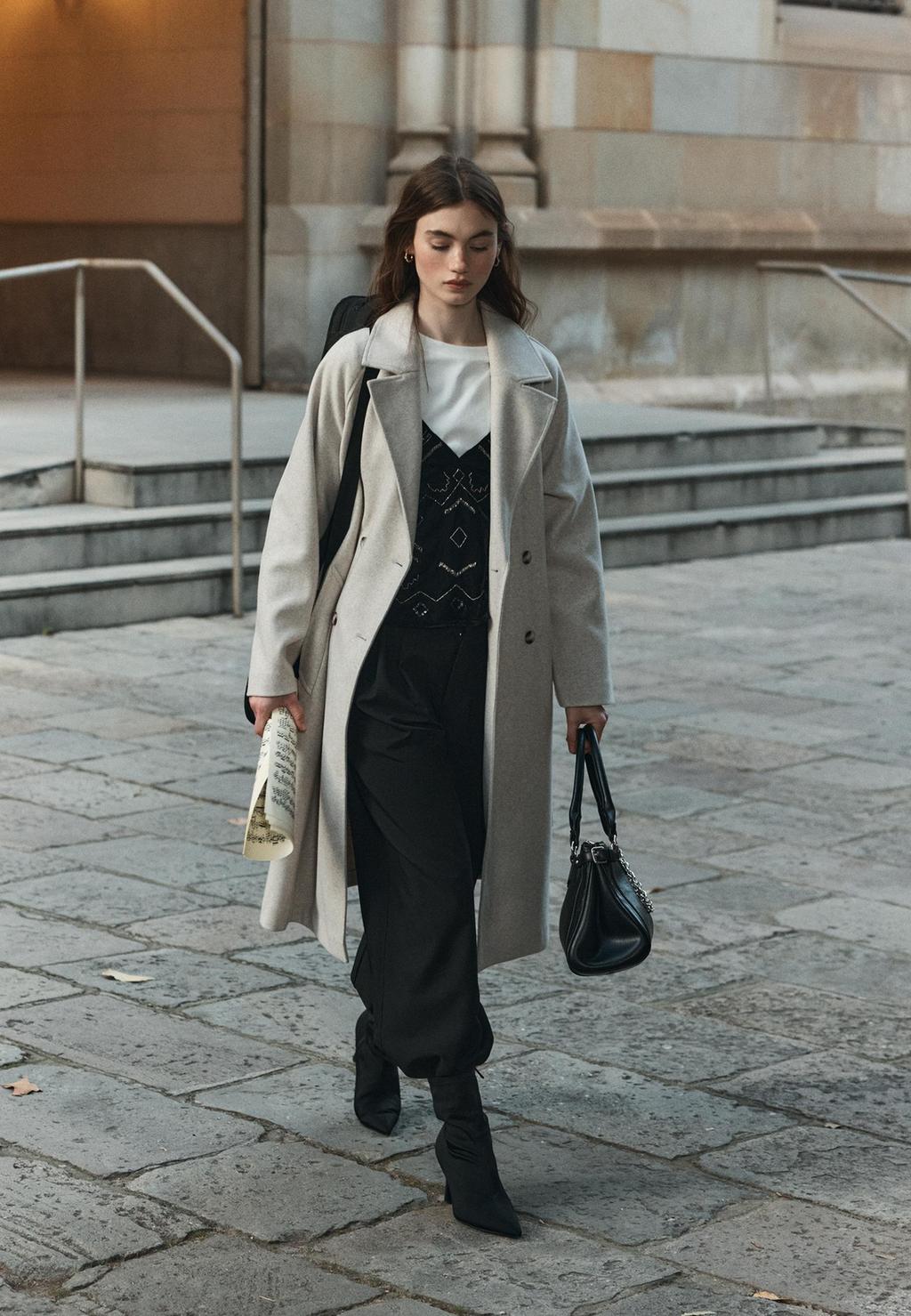 Abrigo trench tacto suave