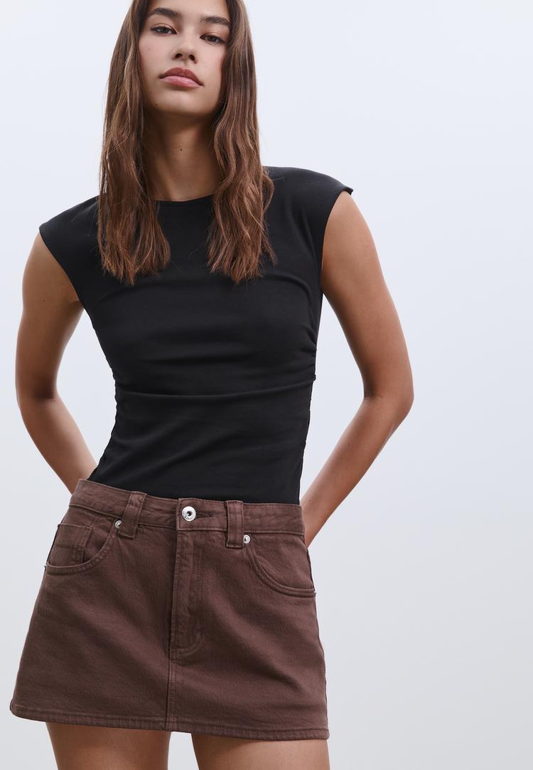 maglietta basic fitted effetto arricciato