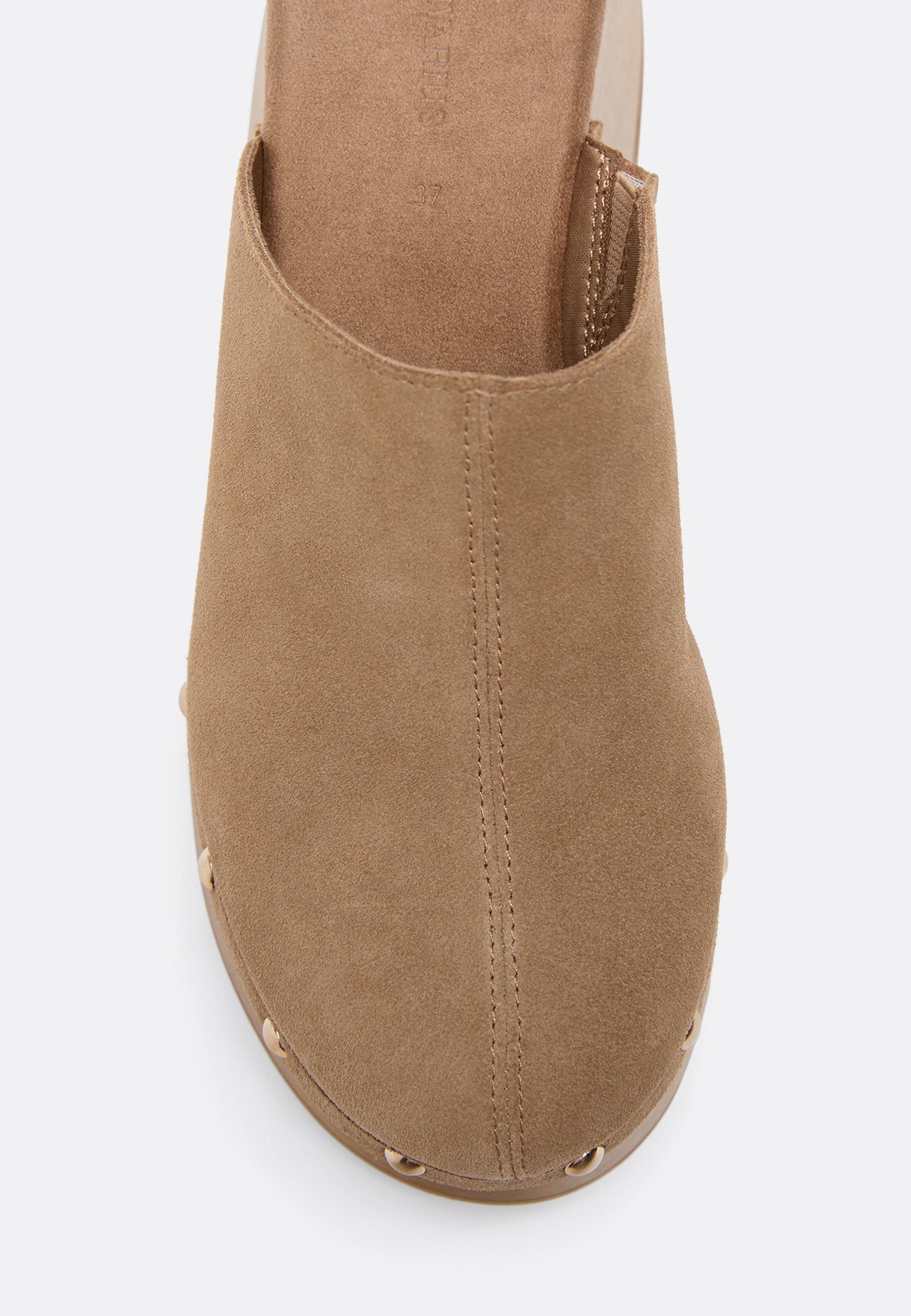 Leather platform clogs — BEIGE